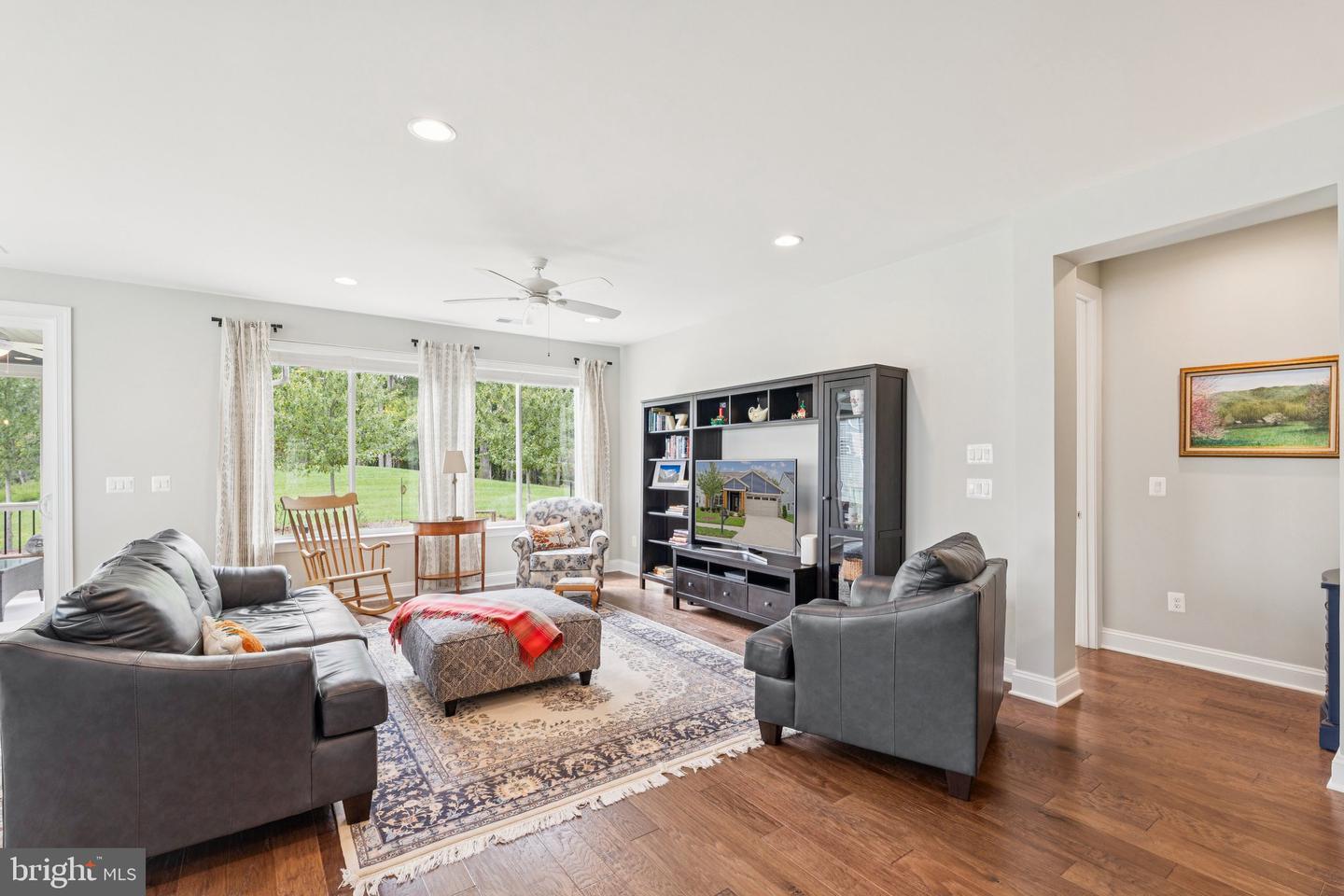 153 SONG SPARROW DR, LAKE FREDERICK, Virginia 22630, 2 Bedrooms Bedrooms, ,2 BathroomsBathrooms,Residential,For sale,153 SONG SPARROW DR,VAFV2036738 MLS # VAFV2036738