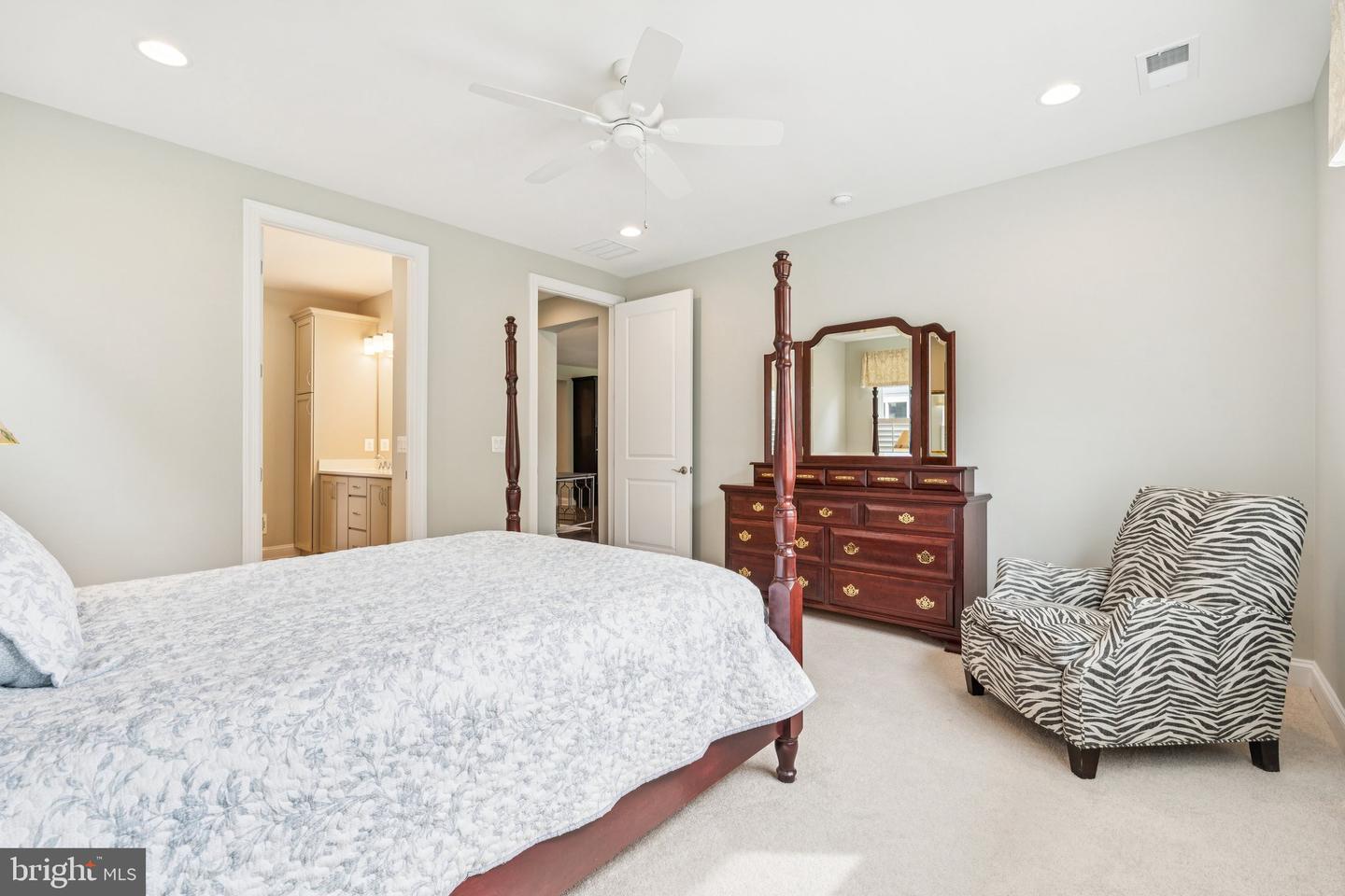 153 SONG SPARROW DR, LAKE FREDERICK, Virginia 22630, 2 Bedrooms Bedrooms, ,2 BathroomsBathrooms,Residential,For sale,153 SONG SPARROW DR,VAFV2036738 MLS # VAFV2036738