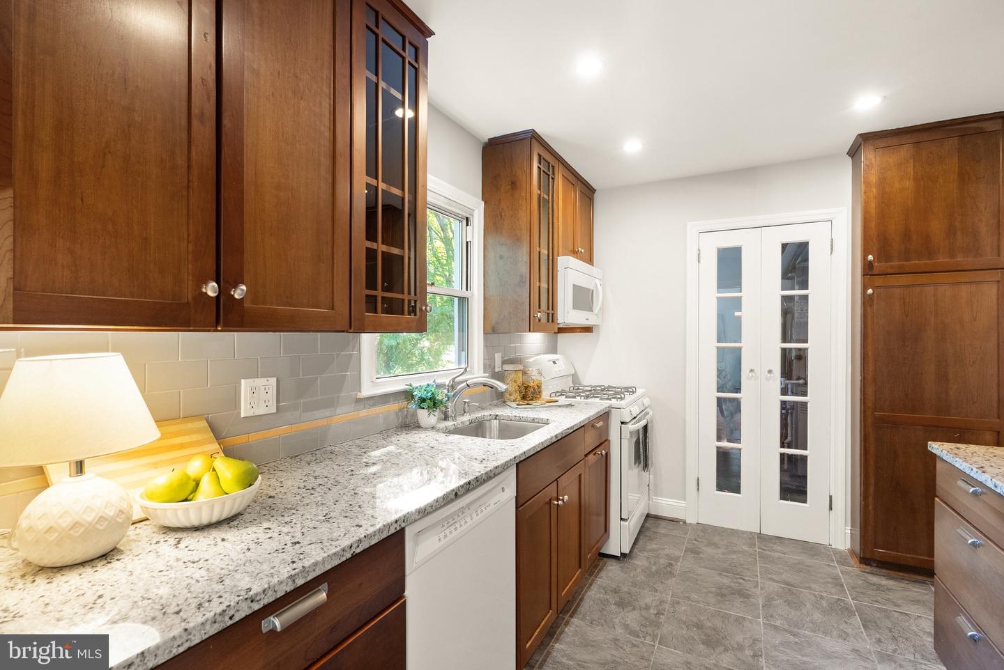 2849 FAIRMONT ST, FALLS CHURCH, Virginia 22042, 3 Bedrooms Bedrooms, ,2 BathroomsBathrooms,Residential,For sale,2849 FAIRMONT ST,VAFX2266388 MLS # VAFX2266388