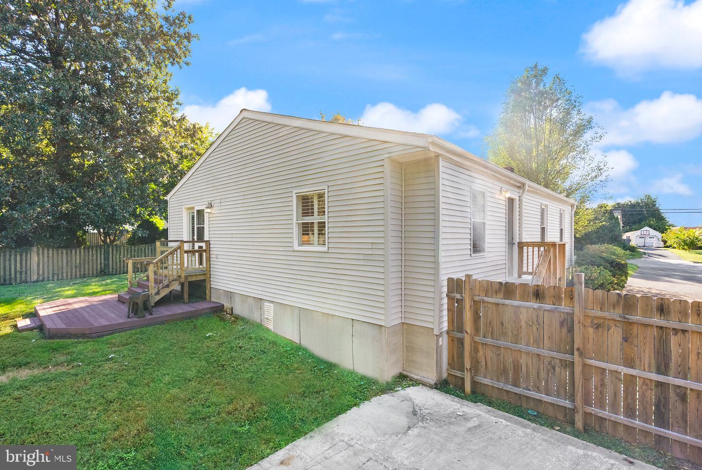 2849 FAIRMONT ST, FALLS CHURCH, Virginia 22042, 3 Bedrooms Bedrooms, ,2 BathroomsBathrooms,Residential,For sale,2849 FAIRMONT ST,VAFX2266388 MLS # VAFX2266388