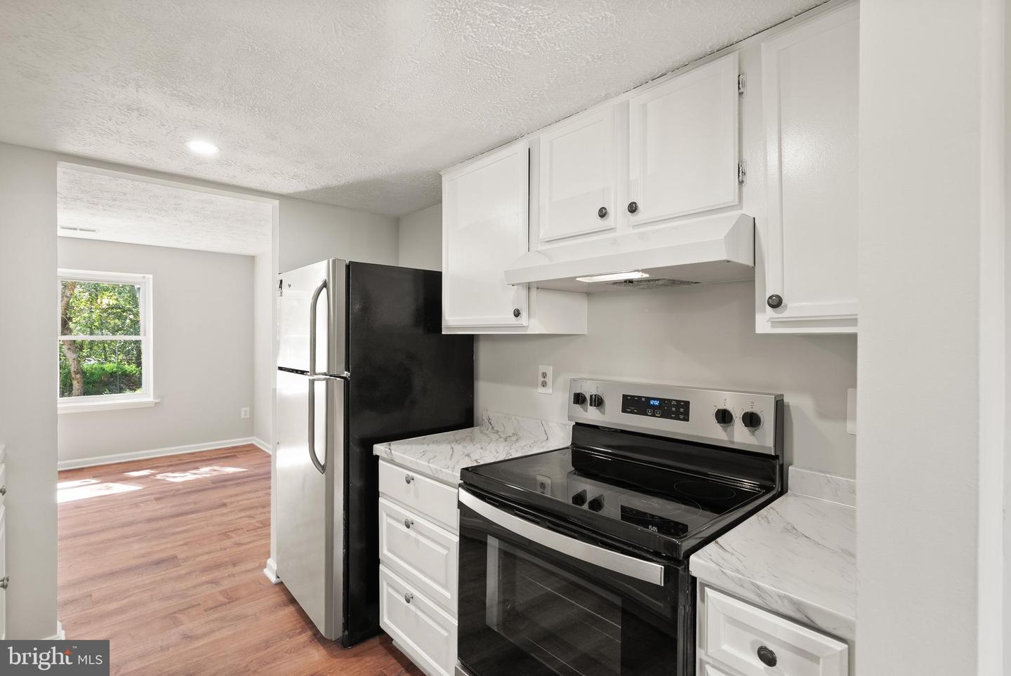 8305 PONDSIDE TER, ALEXANDRIA, Virginia 22309, 3 Bedrooms Bedrooms, ,2 BathroomsBathrooms,Residential,For sale,8305 PONDSIDE TER,VAFX2266420 MLS # VAFX2266420