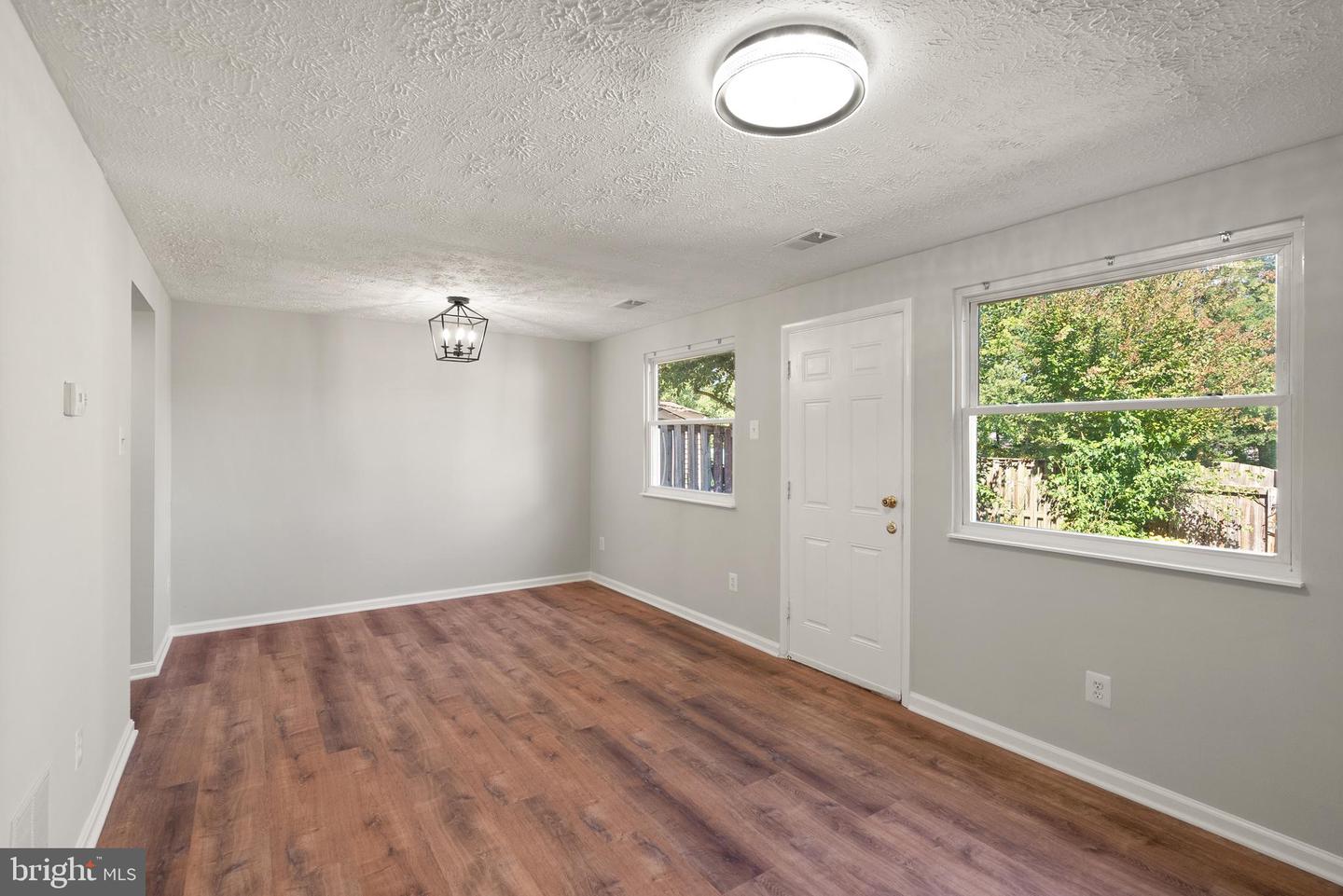 8305 PONDSIDE TER, ALEXANDRIA, Virginia 22309, 3 Bedrooms Bedrooms, ,2 BathroomsBathrooms,Residential,For sale,8305 PONDSIDE TER,VAFX2266420 MLS # VAFX2266420
