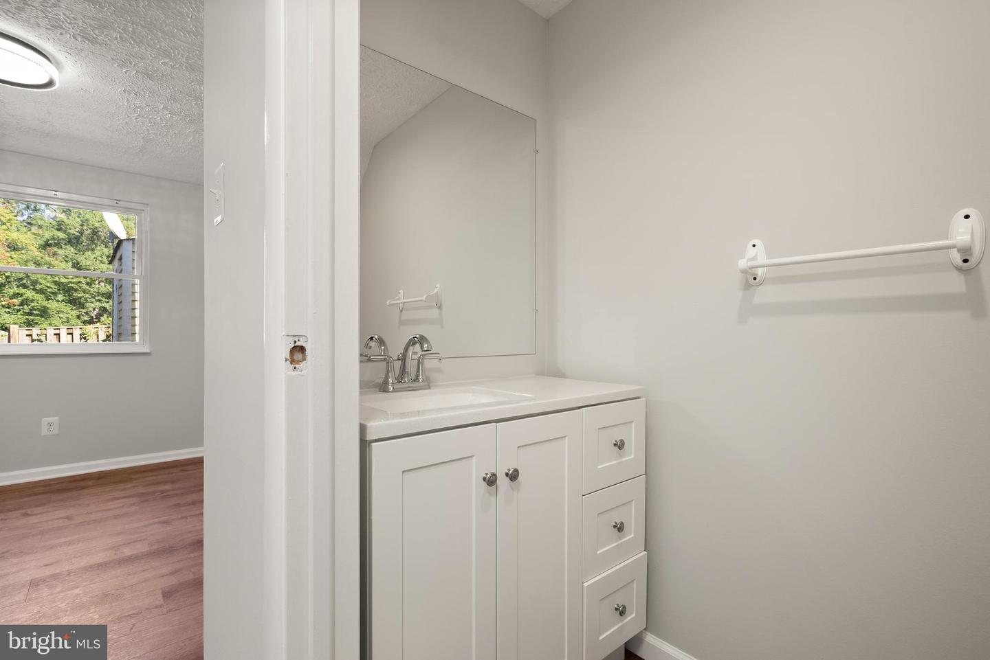 8305 PONDSIDE TER, ALEXANDRIA, Virginia 22309, 3 Bedrooms Bedrooms, ,2 BathroomsBathrooms,Residential,For sale,8305 PONDSIDE TER,VAFX2266420 MLS # VAFX2266420