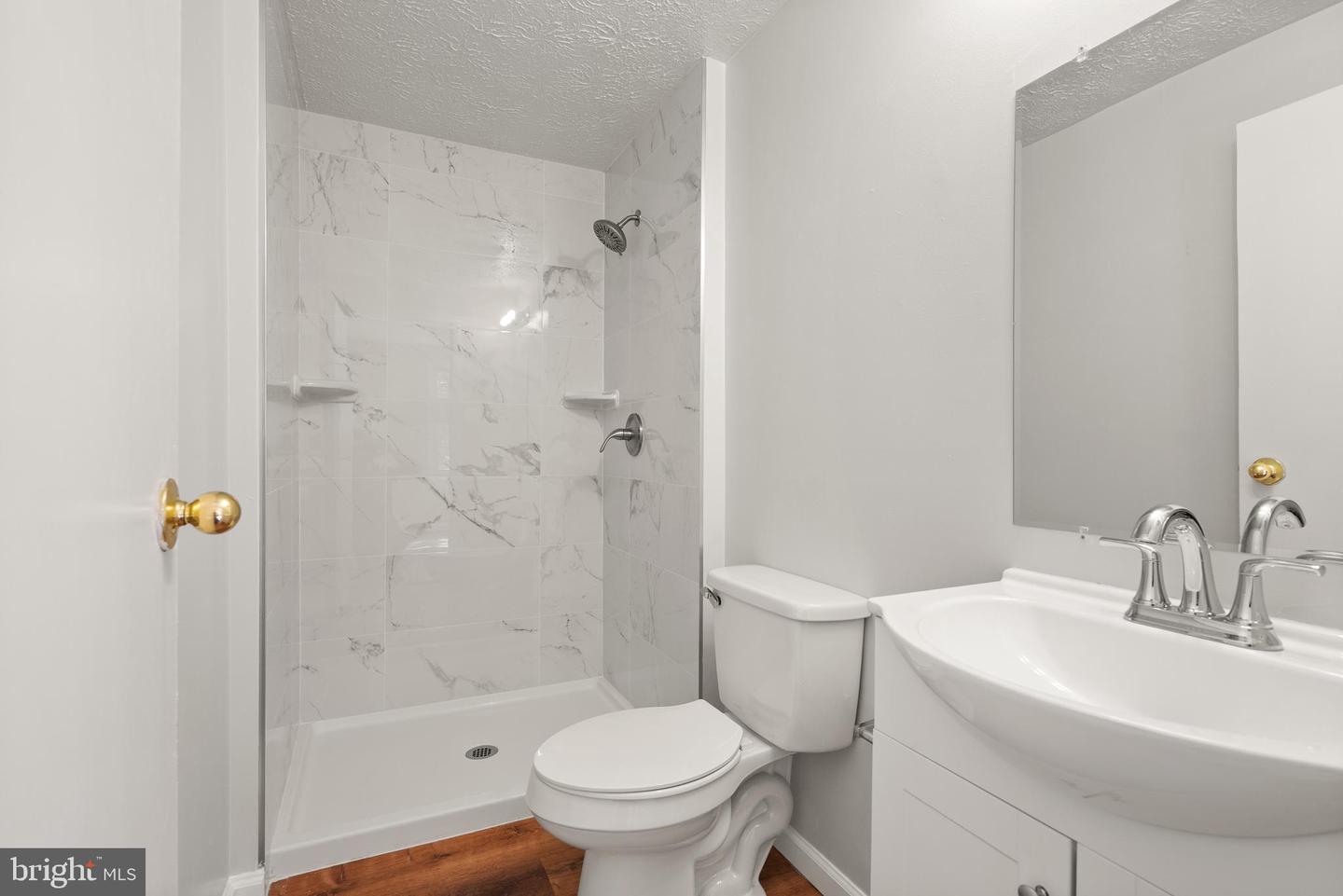 8305 PONDSIDE TER, ALEXANDRIA, Virginia 22309, 3 Bedrooms Bedrooms, ,2 BathroomsBathrooms,Residential,For sale,8305 PONDSIDE TER,VAFX2266420 MLS # VAFX2266420