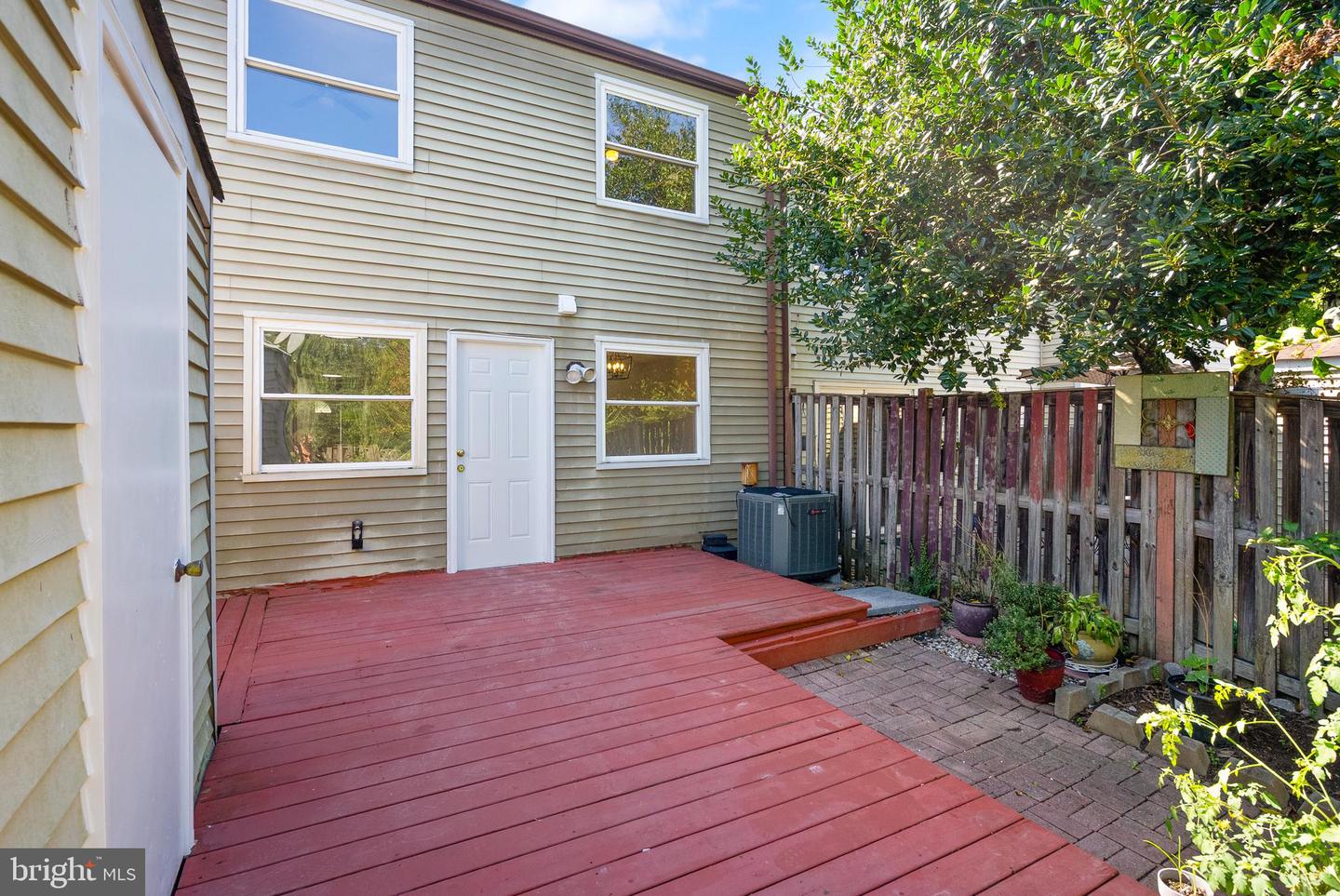 8305 PONDSIDE TER, ALEXANDRIA, Virginia 22309, 3 Bedrooms Bedrooms, ,2 BathroomsBathrooms,Residential,For sale,8305 PONDSIDE TER,VAFX2266420 MLS # VAFX2266420