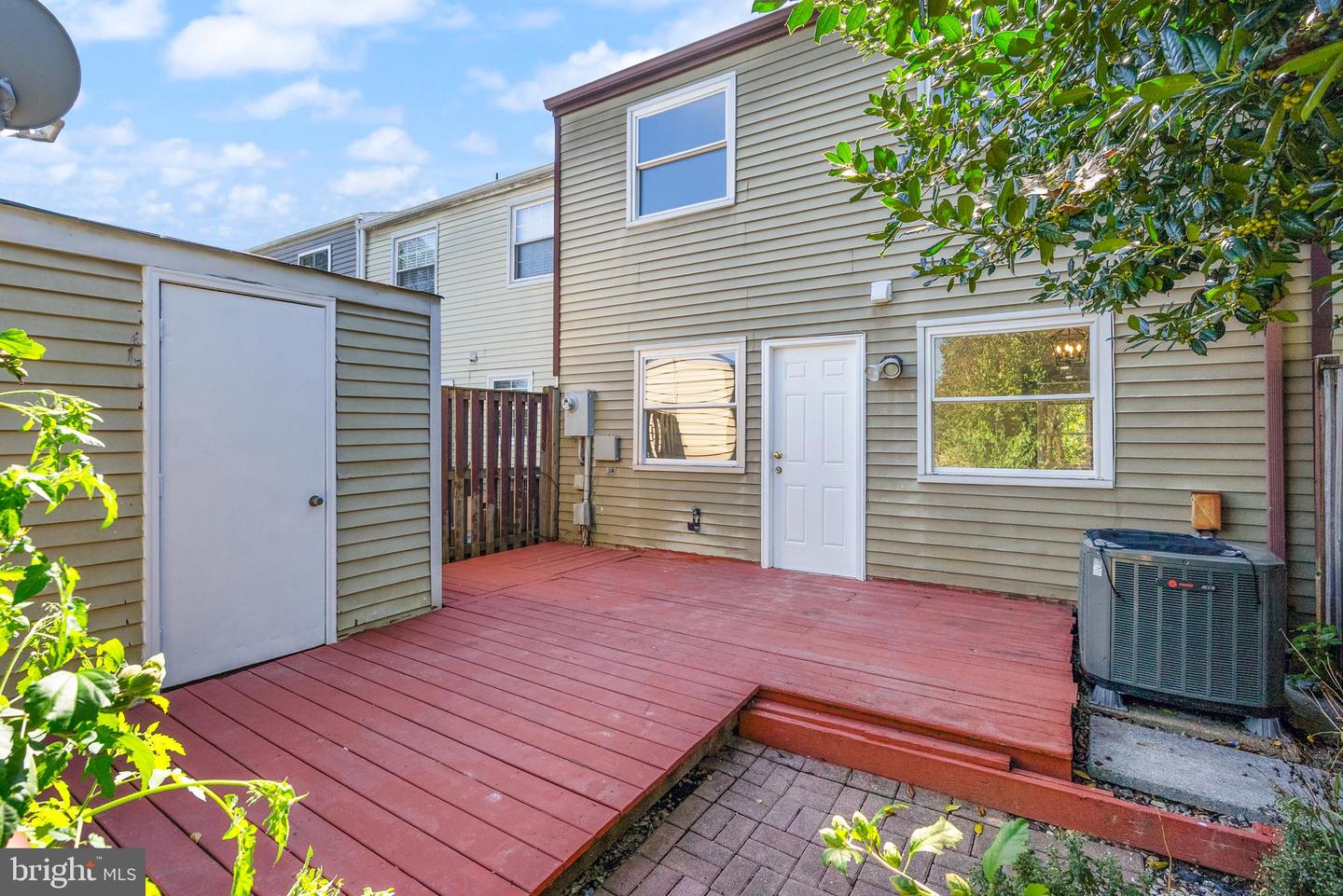 8305 PONDSIDE TER, ALEXANDRIA, Virginia 22309, 3 Bedrooms Bedrooms, ,2 BathroomsBathrooms,Residential,For sale,8305 PONDSIDE TER,VAFX2266420 MLS # VAFX2266420