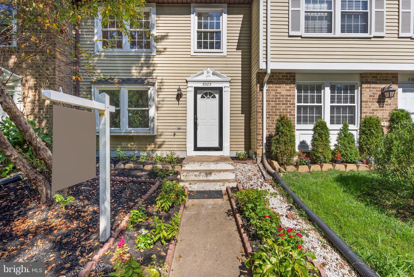 8305 PONDSIDE TER, ALEXANDRIA, Virginia 22309, 3 Bedrooms Bedrooms, ,2 BathroomsBathrooms,Residential,For sale,8305 PONDSIDE TER,VAFX2266420 MLS # VAFX2266420