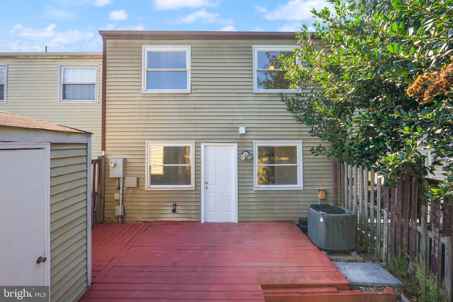 8305 PONDSIDE TER, ALEXANDRIA, Virginia 22309, 3 Bedrooms Bedrooms, ,2 BathroomsBathrooms,Residential,For sale,8305 PONDSIDE TER,VAFX2266420 MLS # VAFX2266420
