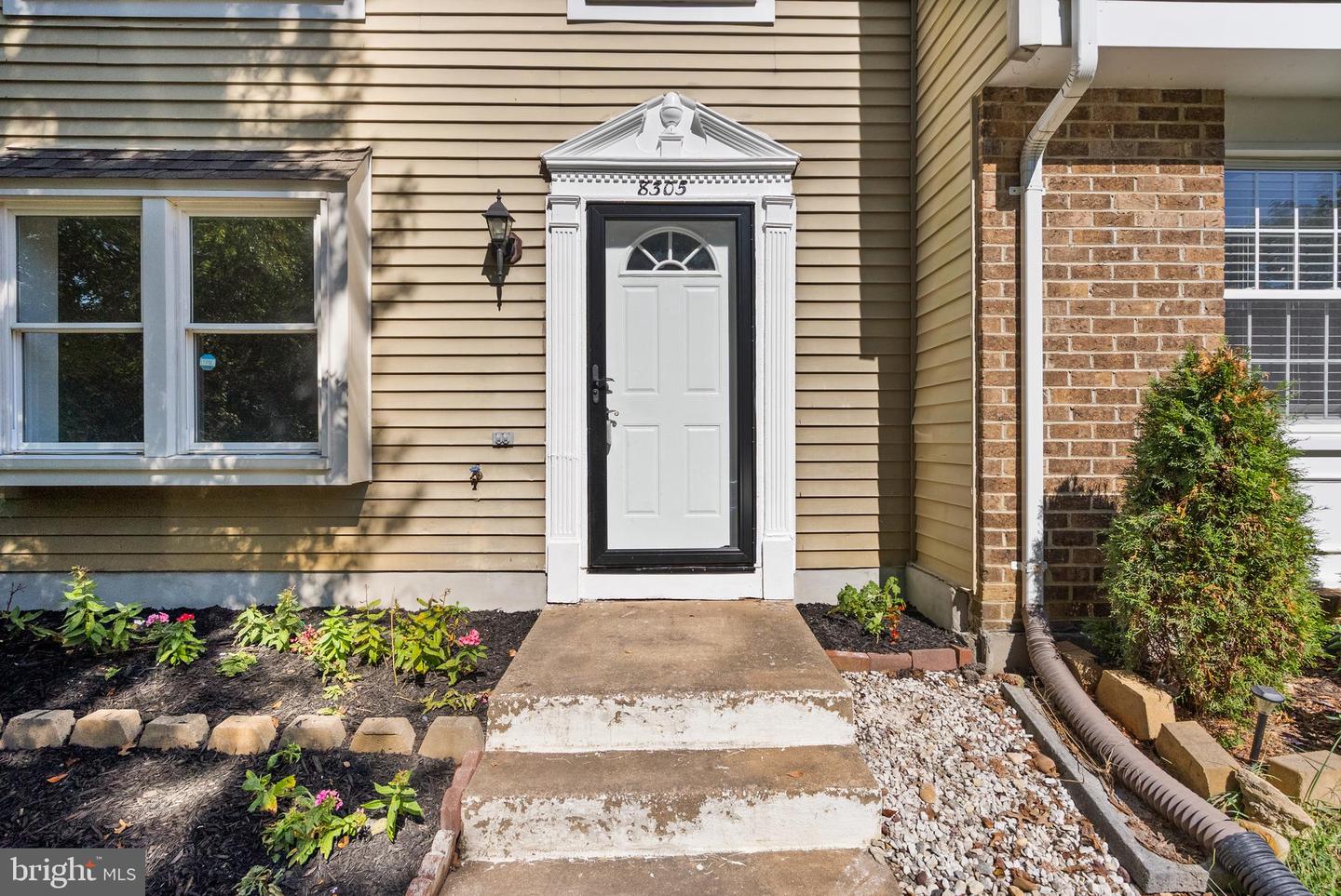 8305 PONDSIDE TER, ALEXANDRIA, Virginia 22309, 3 Bedrooms Bedrooms, ,2 BathroomsBathrooms,Residential,For sale,8305 PONDSIDE TER,VAFX2266420 MLS # VAFX2266420