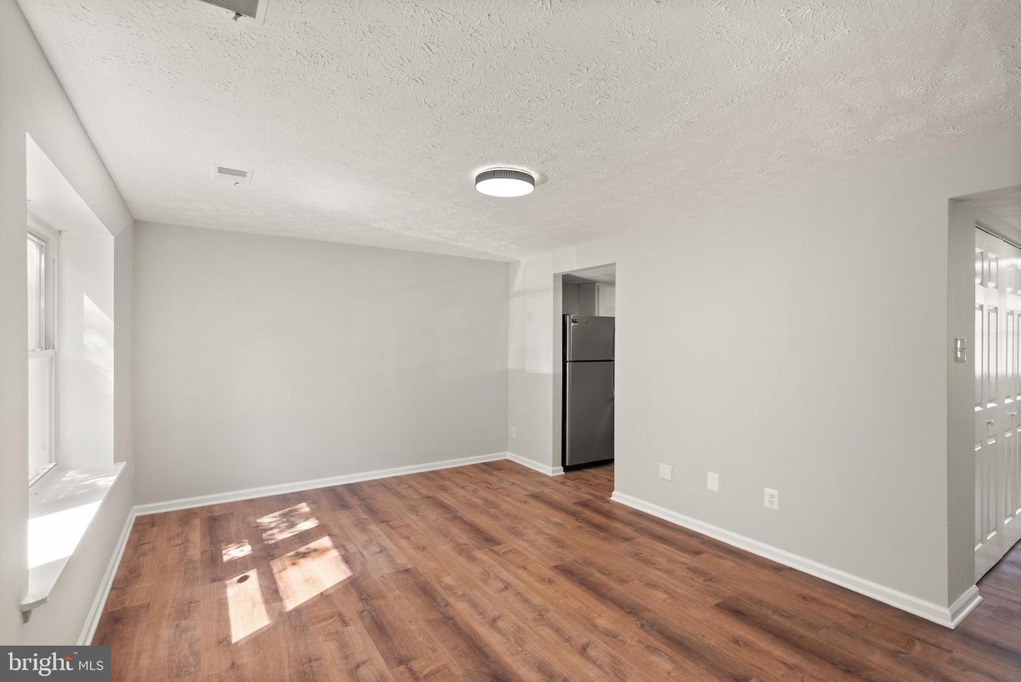 8305 PONDSIDE TER, ALEXANDRIA, Virginia 22309, 3 Bedrooms Bedrooms, ,2 BathroomsBathrooms,Residential,For sale,8305 PONDSIDE TER,VAFX2266420 MLS # VAFX2266420
