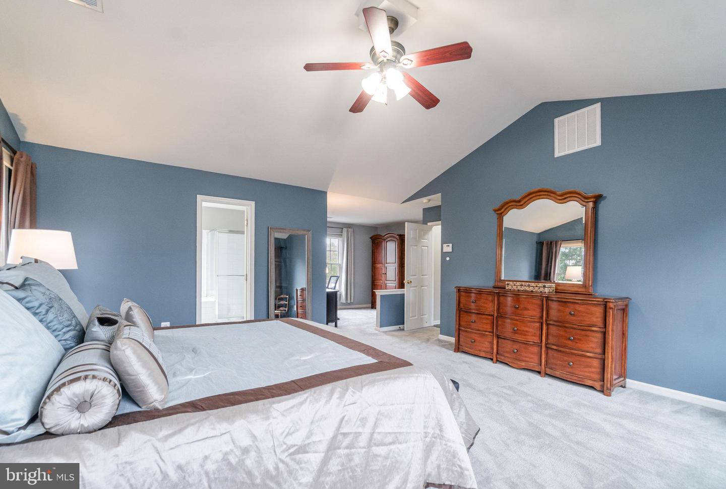 11 THAMES CT, STAFFORD, Virginia 22554, 4 Bedrooms Bedrooms, ,3 BathroomsBathrooms,Residential,For sale,11 THAMES CT,VAST2042650 MLS # VAST2042650