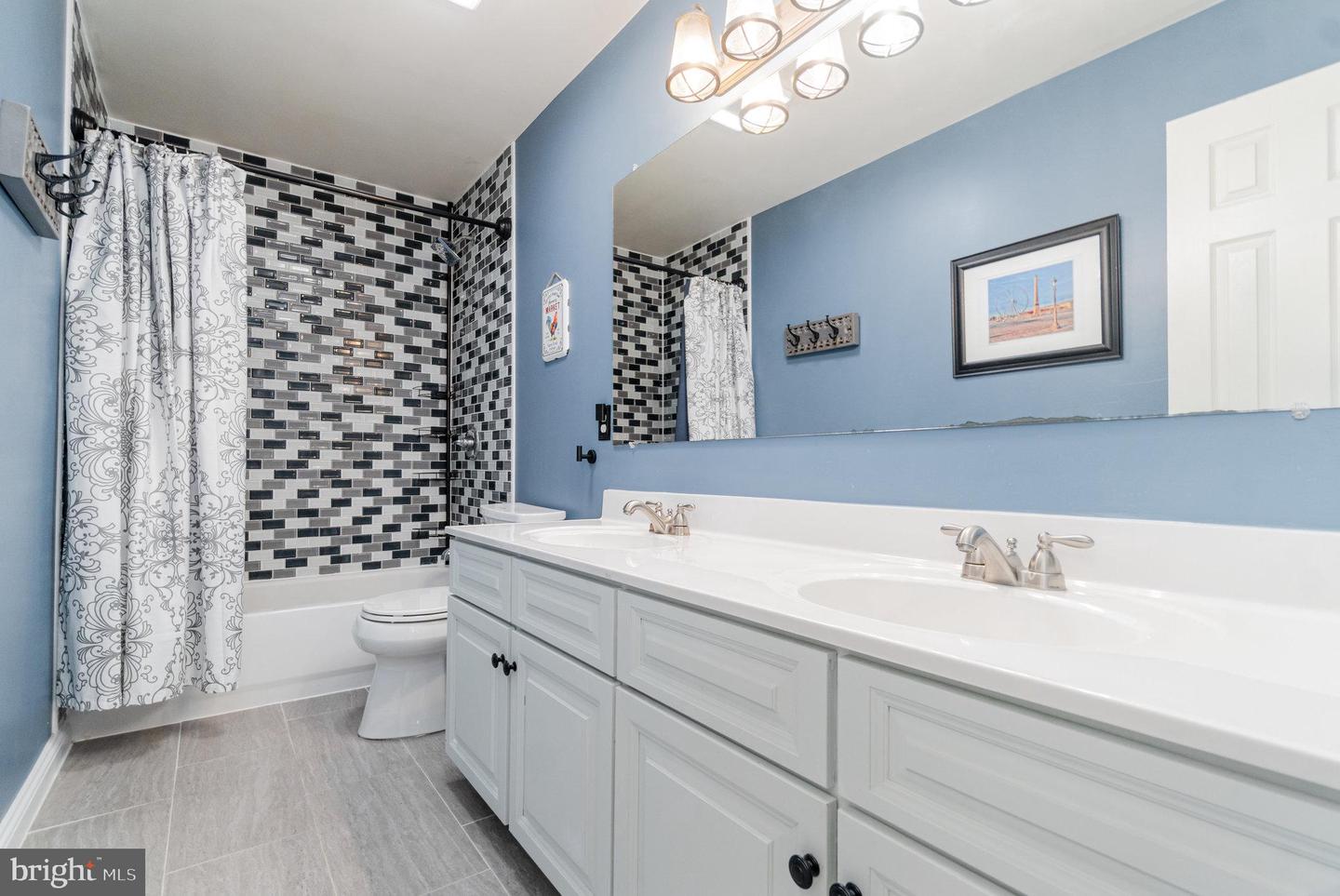 11 THAMES CT, STAFFORD, Virginia 22554, 4 Bedrooms Bedrooms, ,3 BathroomsBathrooms,Residential,For sale,11 THAMES CT,VAST2042650 MLS # VAST2042650