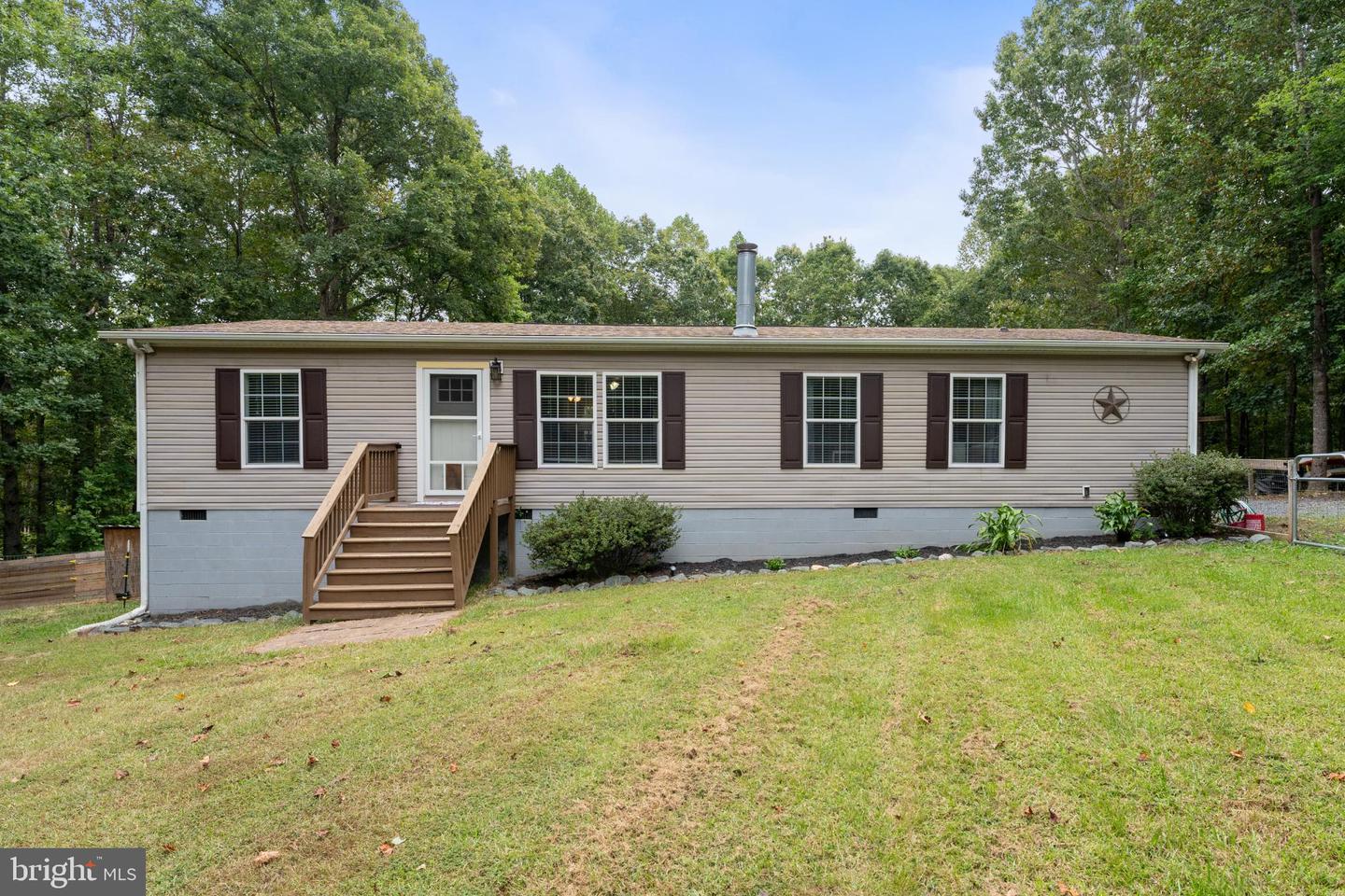 1452 C G WOODSON RD, NEW CANTON, Virginia 23123, 4 Bedrooms Bedrooms, 9 Rooms Rooms,2 BathroomsBathrooms,Residential,For sale,1452 C G WOODSON RD,VABH2000214 MLS # VABH2000214