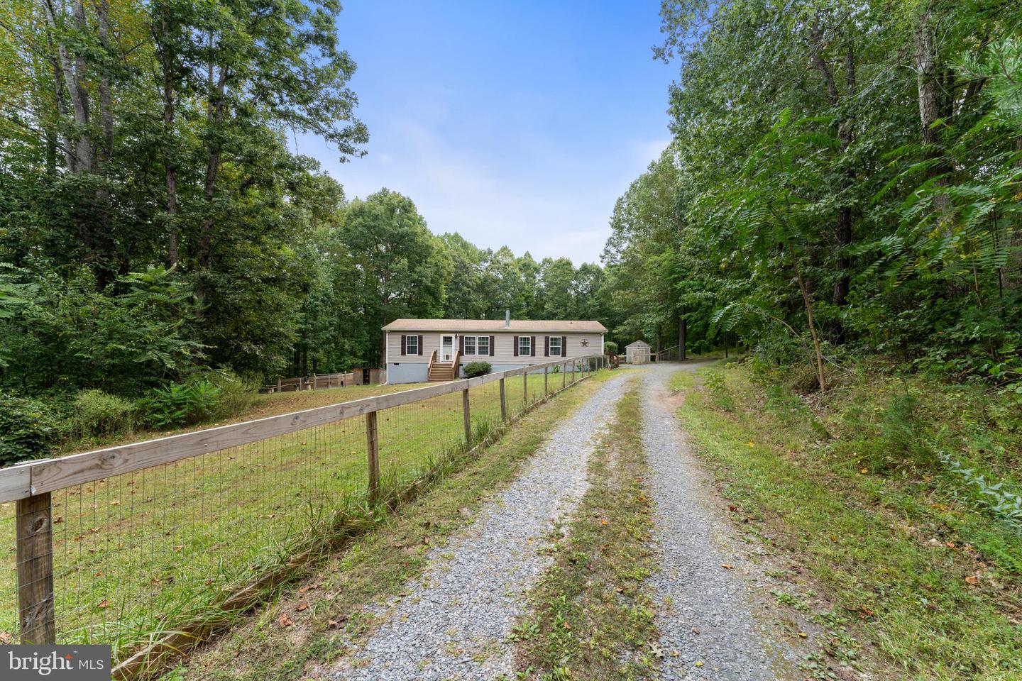 1452 C G WOODSON RD, NEW CANTON, Virginia 23123, 4 Bedrooms Bedrooms, 9 Rooms Rooms,2 BathroomsBathrooms,Residential,For sale,1452 C G WOODSON RD,VABH2000214 MLS # VABH2000214