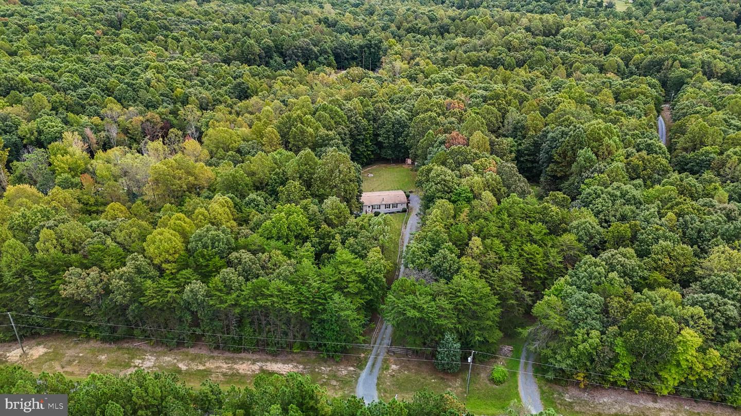 1452 C G WOODSON RD, NEW CANTON, Virginia 23123, 4 Bedrooms Bedrooms, 9 Rooms Rooms,2 BathroomsBathrooms,Residential,For sale,1452 C G WOODSON RD,VABH2000214 MLS # VABH2000214