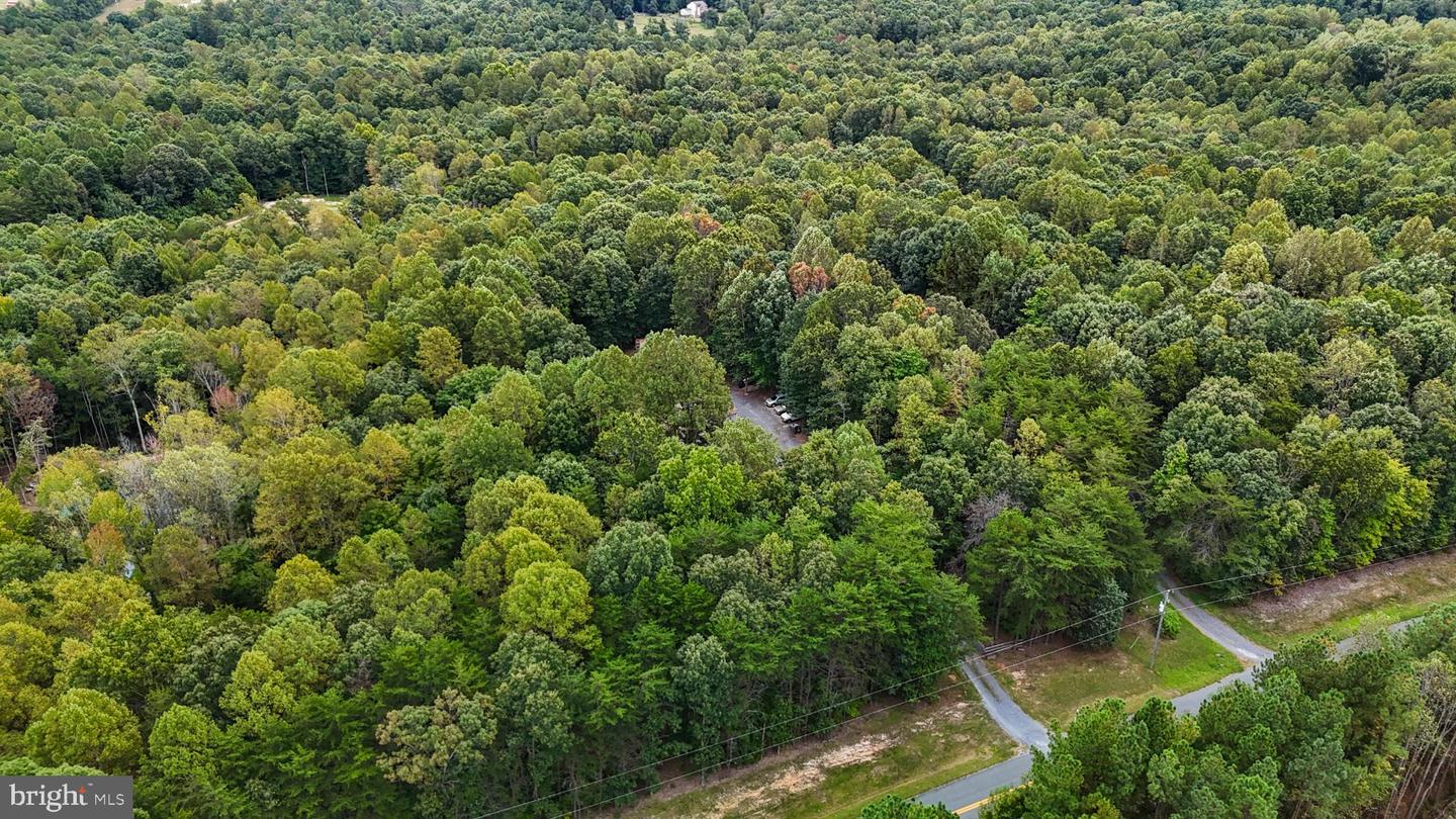 1452 C G WOODSON RD, NEW CANTON, Virginia 23123, 4 Bedrooms Bedrooms, 9 Rooms Rooms,2 BathroomsBathrooms,Residential,For sale,1452 C G WOODSON RD,VABH2000214 MLS # VABH2000214
