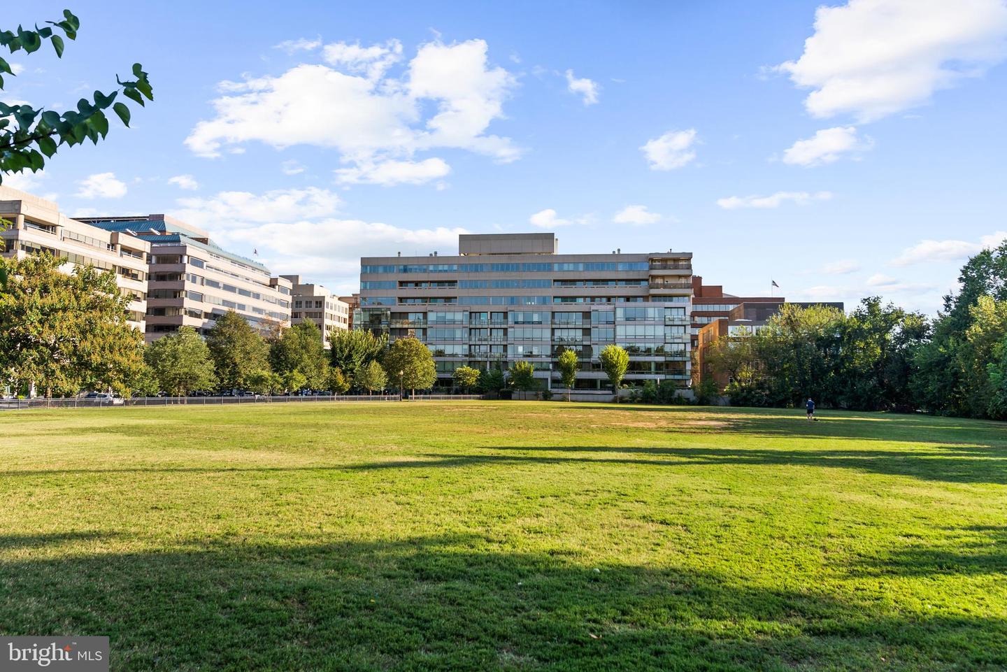 1275 25TH ST NW #610, WASHINGTON, District Of Columbia 20037, 1 Bedroom Bedrooms, ,1 BathroomBathrooms,Residential,For sale,1275 25TH ST NW #610,DCDC2222294 MLS # DCDC2222294