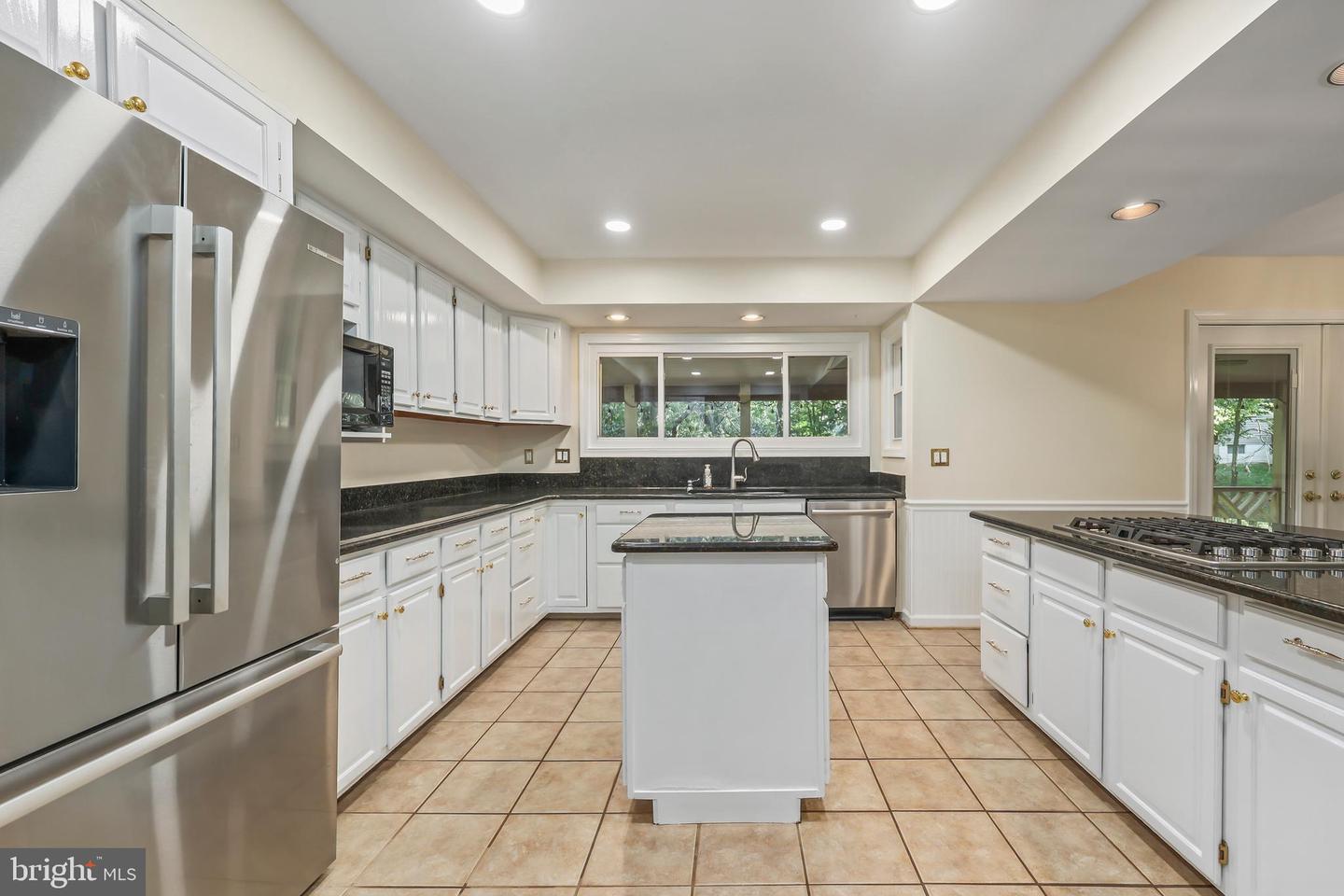 15313 SURREY HOUSE WAY, CENTREVILLE, Virginia 20120, 5 Bedrooms Bedrooms, ,4 BathroomsBathrooms,Residential,For sale,15313 SURREY HOUSE WAY,VAFX2267438 MLS # VAFX2267438