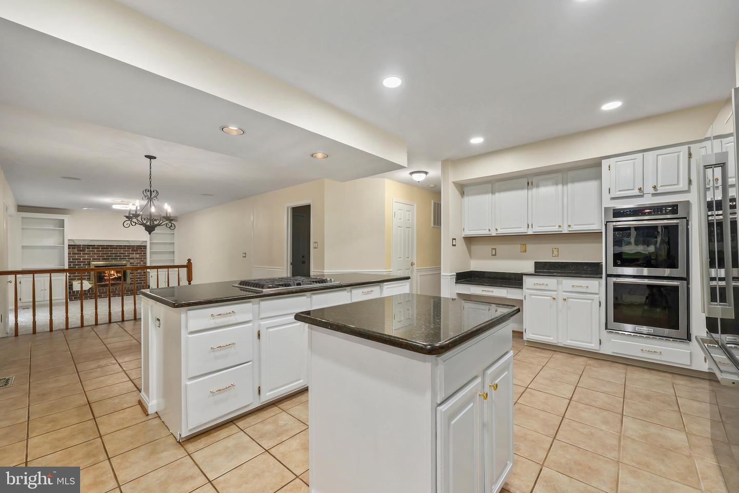 15313 SURREY HOUSE WAY, CENTREVILLE, Virginia 20120, 5 Bedrooms Bedrooms, ,4 BathroomsBathrooms,Residential,For sale,15313 SURREY HOUSE WAY,VAFX2267438 MLS # VAFX2267438
