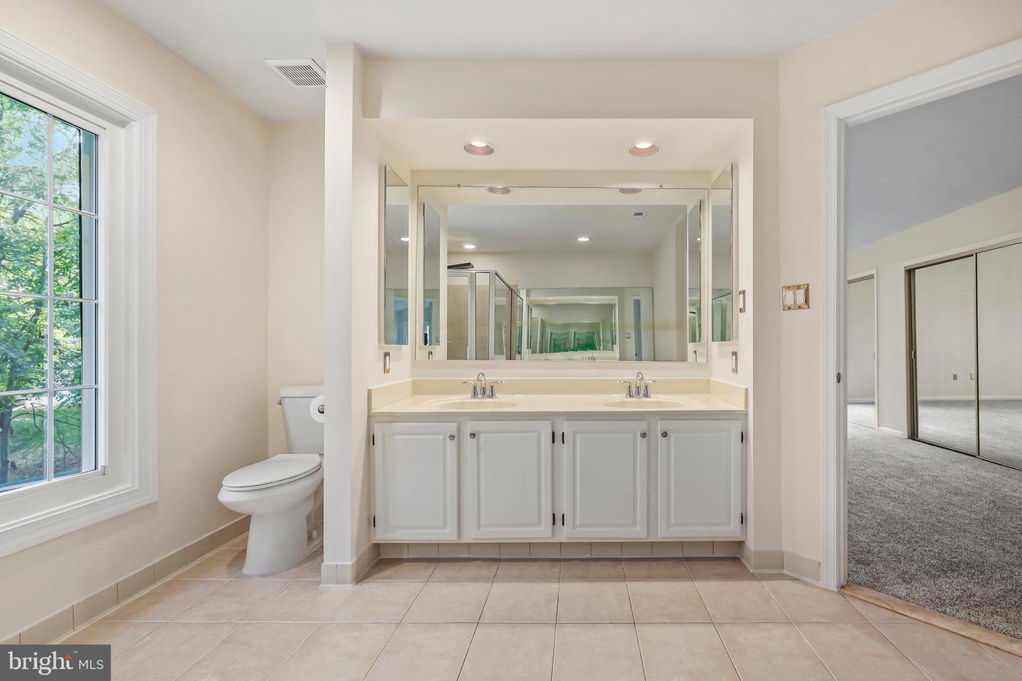 15313 SURREY HOUSE WAY, CENTREVILLE, Virginia 20120, 5 Bedrooms Bedrooms, ,4 BathroomsBathrooms,Residential,For sale,15313 SURREY HOUSE WAY,VAFX2267438 MLS # VAFX2267438