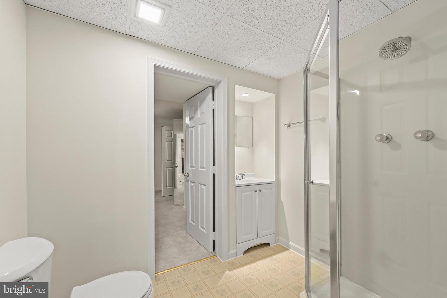 15313 SURREY HOUSE WAY, CENTREVILLE, Virginia 20120, 5 Bedrooms Bedrooms, ,4 BathroomsBathrooms,Residential,For sale,15313 SURREY HOUSE WAY,VAFX2267438 MLS # VAFX2267438