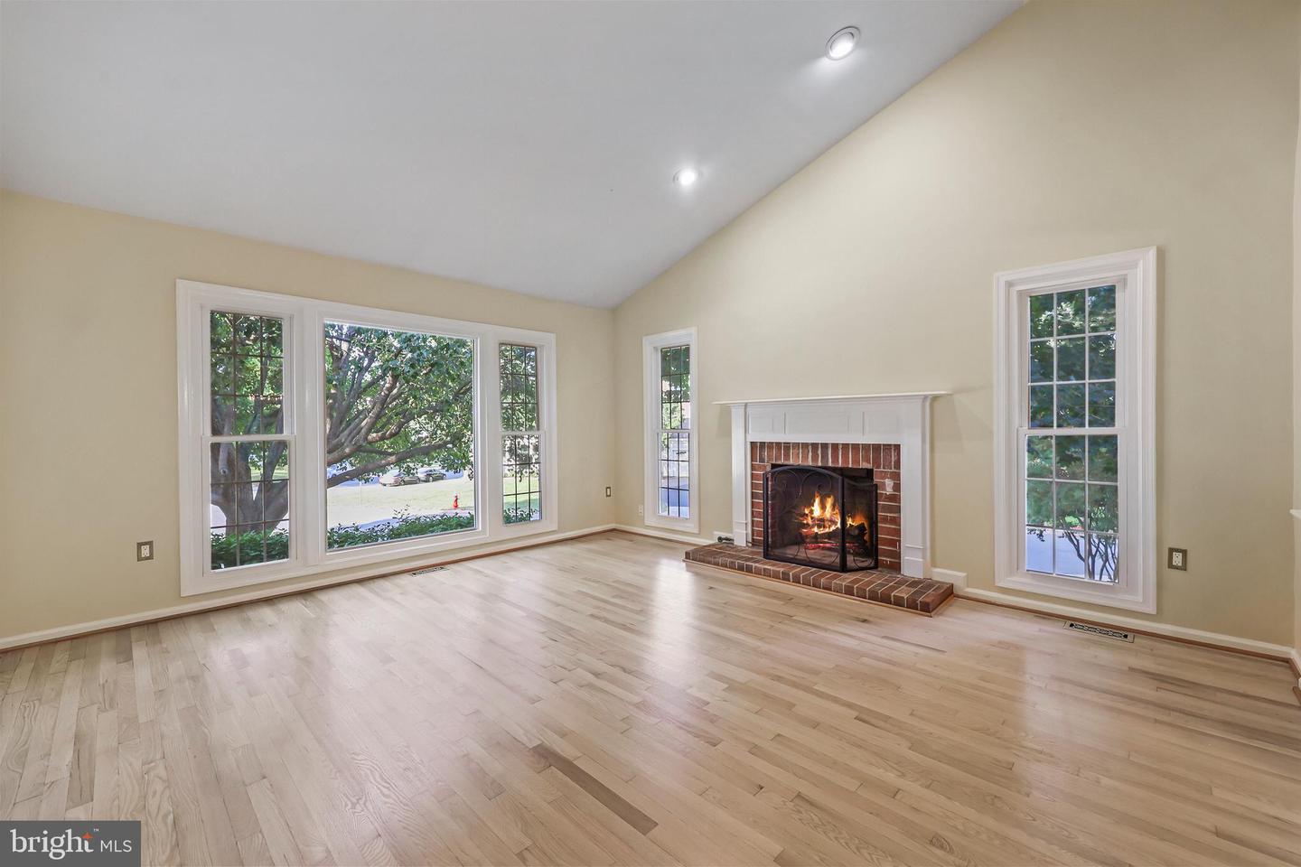 15313 SURREY HOUSE WAY, CENTREVILLE, Virginia 20120, 5 Bedrooms Bedrooms, ,4 BathroomsBathrooms,Residential,For sale,15313 SURREY HOUSE WAY,VAFX2267438 MLS # VAFX2267438