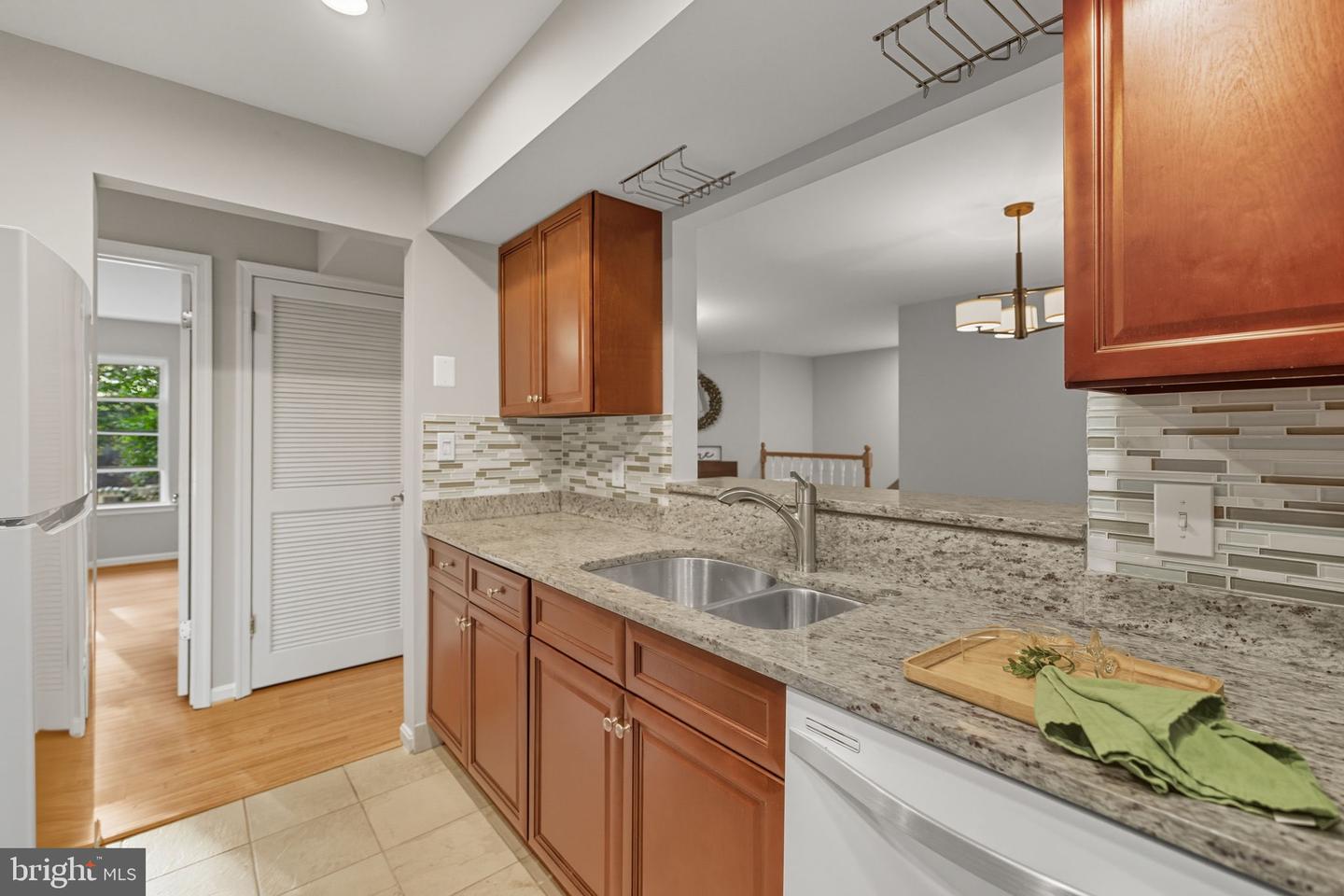 13678 ORCHARD DR #3678, CLIFTON, Virginia 20124, 2 Bedrooms Bedrooms, 7 Rooms Rooms,2 BathroomsBathrooms,Residential,For sale,13678 ORCHARD DR #3678,VAFX2267500 MLS # VAFX2267500