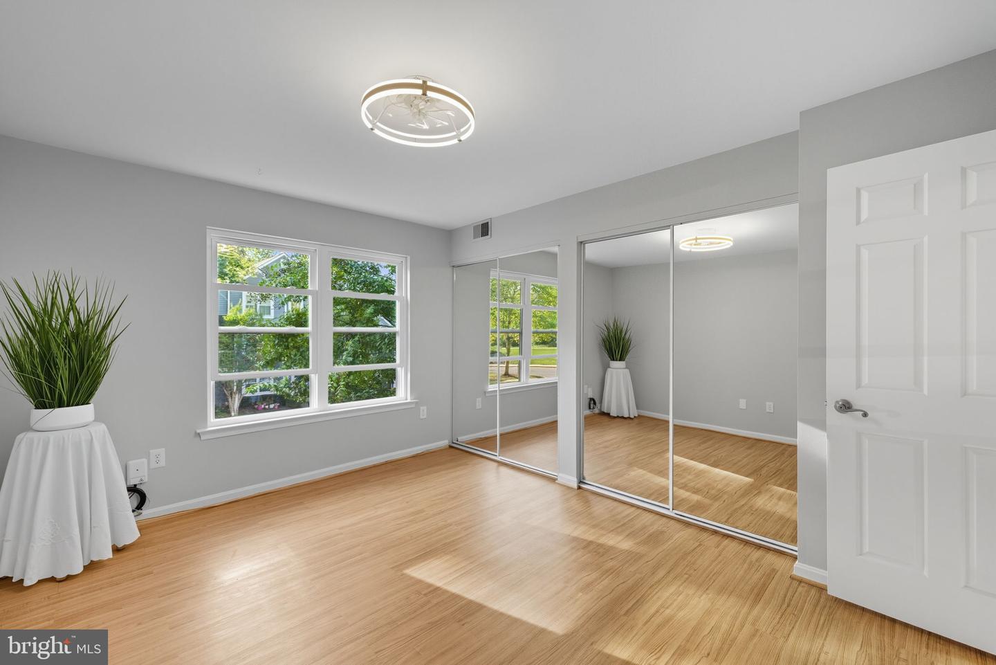 13678 ORCHARD DR #3678, CLIFTON, Virginia 20124, 2 Bedrooms Bedrooms, 7 Rooms Rooms,2 BathroomsBathrooms,Residential,For sale,13678 ORCHARD DR #3678,VAFX2267500 MLS # VAFX2267500