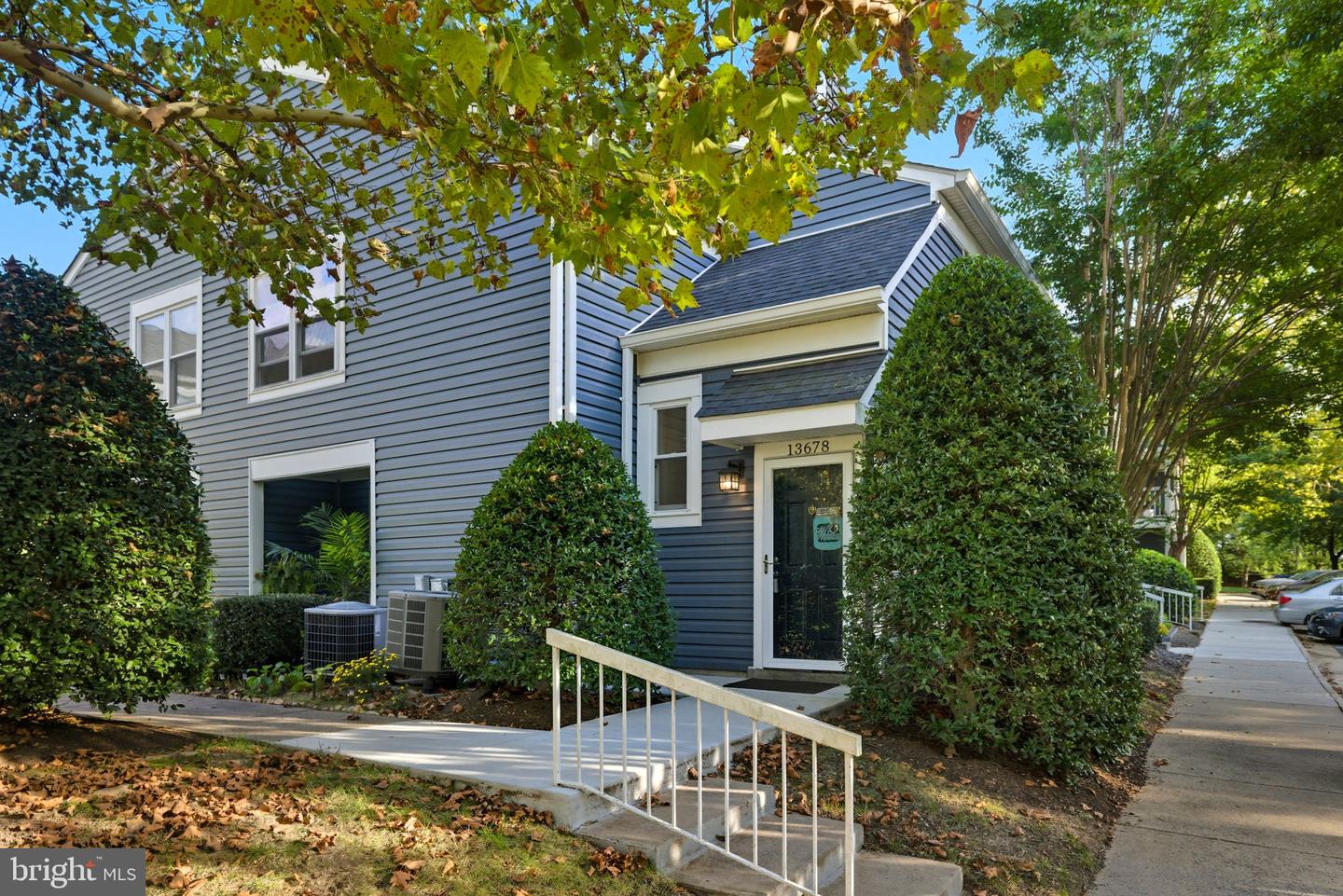13678 ORCHARD DR #3678, CLIFTON, Virginia 20124, 2 Bedrooms Bedrooms, 7 Rooms Rooms,2 BathroomsBathrooms,Residential,For sale,13678 ORCHARD DR #3678,VAFX2267500 MLS # VAFX2267500