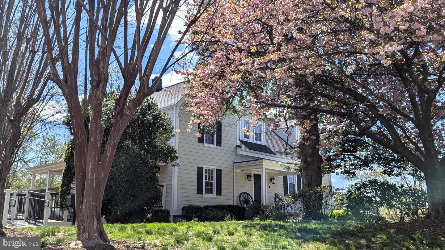13678 ORCHARD DR #3678, CLIFTON, Virginia 20124, 2 Bedrooms Bedrooms, 7 Rooms Rooms,2 BathroomsBathrooms,Residential,For sale,13678 ORCHARD DR #3678,VAFX2267500 MLS # VAFX2267500