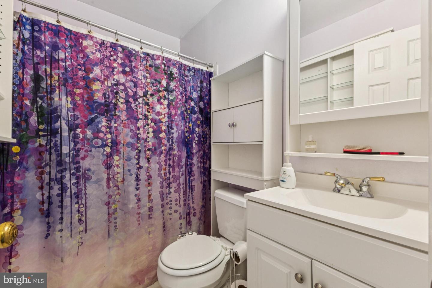 8225 CEDAR LANDING CT, ALEXANDRIA, Virginia 22306, 4 Bedrooms Bedrooms, 8 Rooms Rooms,3 BathroomsBathrooms,Residential,For sale,8225 CEDAR LANDING CT,VAFX2267532 MLS # VAFX2267532