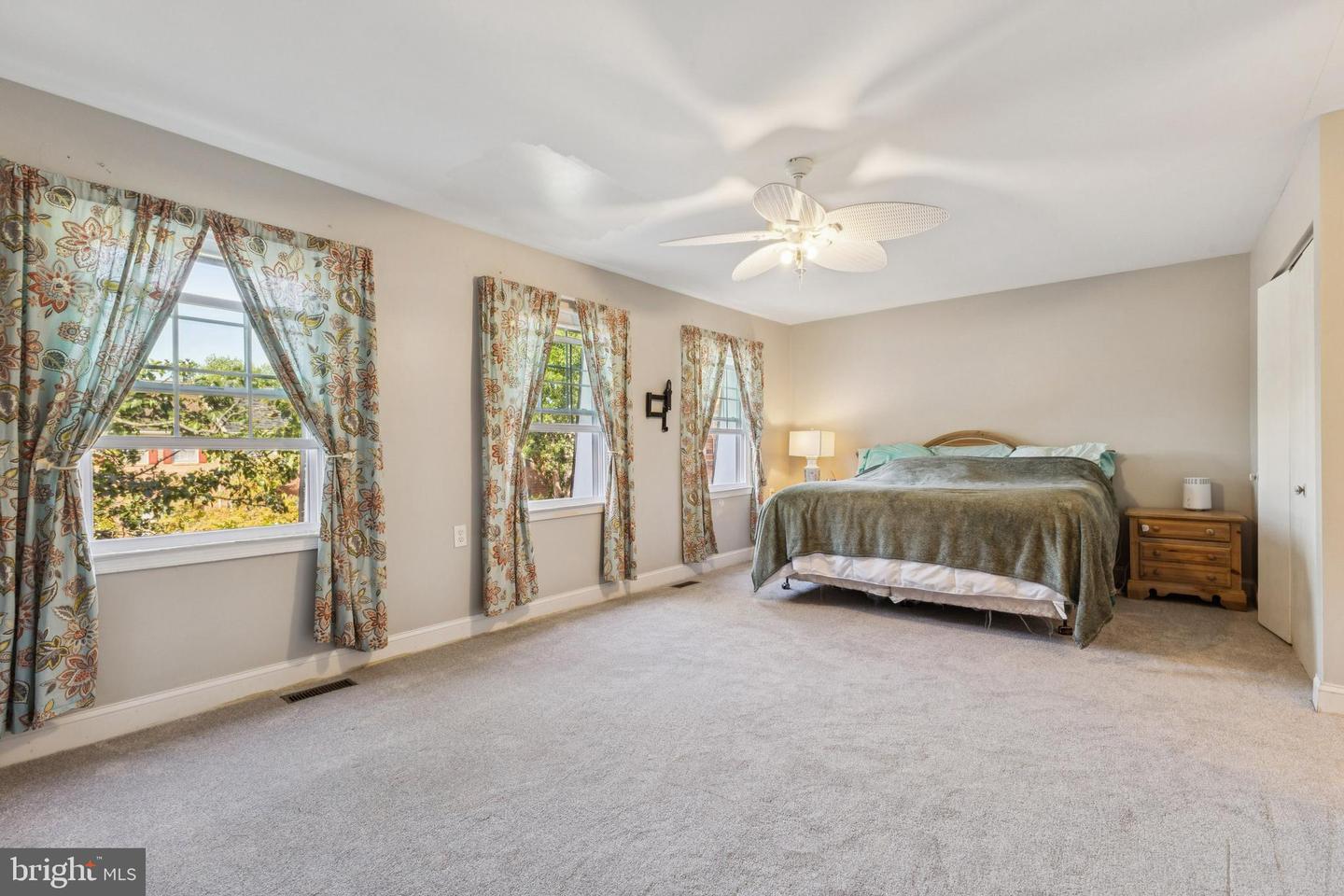 8225 CEDAR LANDING CT, ALEXANDRIA, Virginia 22306, 4 Bedrooms Bedrooms, 8 Rooms Rooms,3 BathroomsBathrooms,Residential,For sale,8225 CEDAR LANDING CT,VAFX2267532 MLS # VAFX2267532