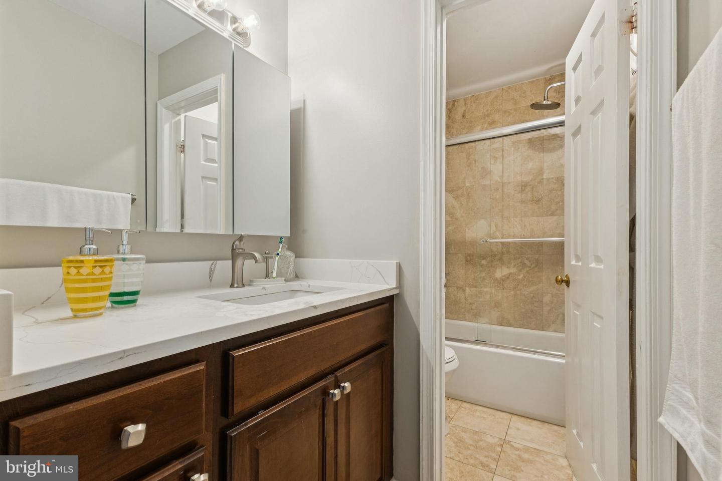 8225 CEDAR LANDING CT, ALEXANDRIA, Virginia 22306, 4 Bedrooms Bedrooms, 8 Rooms Rooms,3 BathroomsBathrooms,Residential,For sale,8225 CEDAR LANDING CT,VAFX2267532 MLS # VAFX2267532