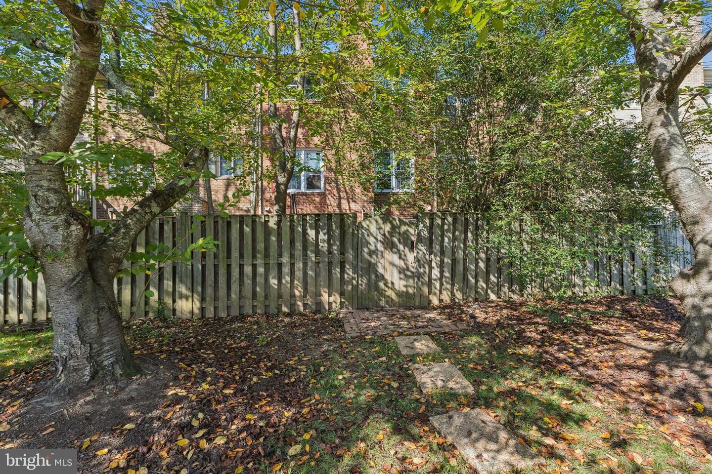 8225 CEDAR LANDING CT, ALEXANDRIA, Virginia 22306, 4 Bedrooms Bedrooms, 8 Rooms Rooms,3 BathroomsBathrooms,Residential,For sale,8225 CEDAR LANDING CT,VAFX2267532 MLS # VAFX2267532