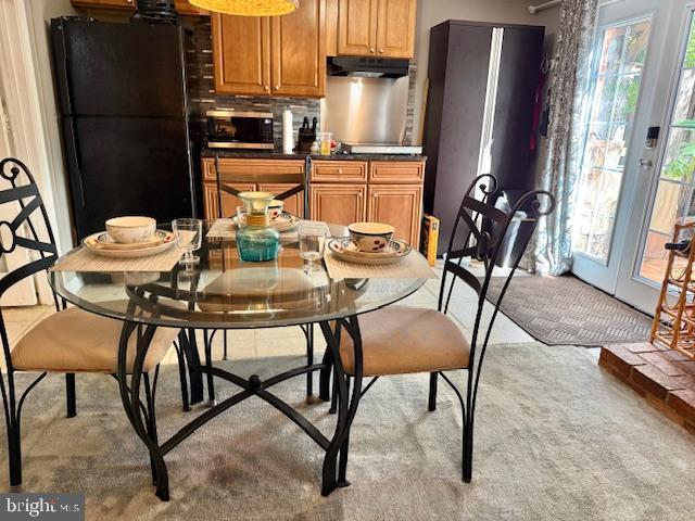 8225 CEDAR LANDING CT, ALEXANDRIA, Virginia 22306, 4 Bedrooms Bedrooms, 8 Rooms Rooms,3 BathroomsBathrooms,Residential,For sale,8225 CEDAR LANDING CT,VAFX2267532 MLS # VAFX2267532