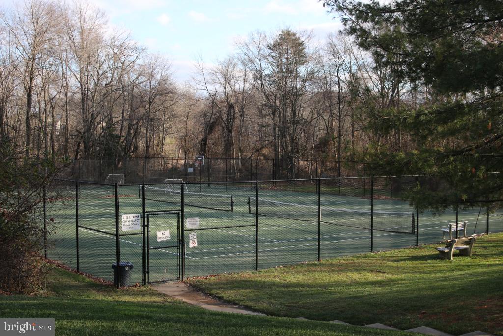 8225 CEDAR LANDING CT, ALEXANDRIA, Virginia 22306, 4 Bedrooms Bedrooms, 8 Rooms Rooms,3 BathroomsBathrooms,Residential,For sale,8225 CEDAR LANDING CT,VAFX2267532 MLS # VAFX2267532