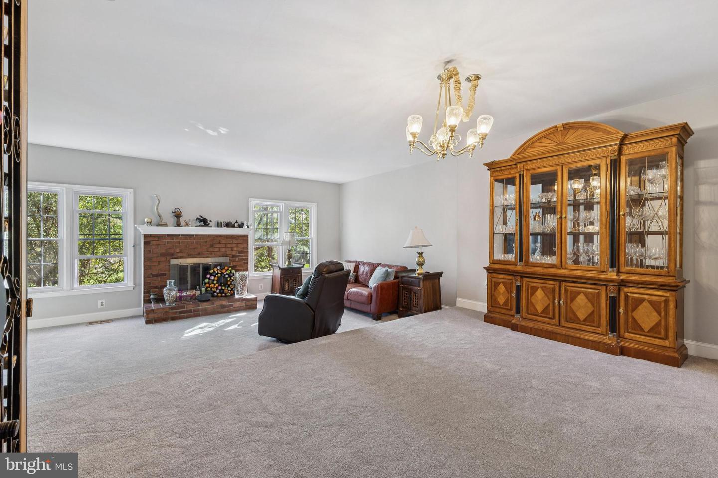 8225 CEDAR LANDING CT, ALEXANDRIA, Virginia 22306, 4 Bedrooms Bedrooms, 8 Rooms Rooms,3 BathroomsBathrooms,Residential,For sale,8225 CEDAR LANDING CT,VAFX2267532 MLS # VAFX2267532
