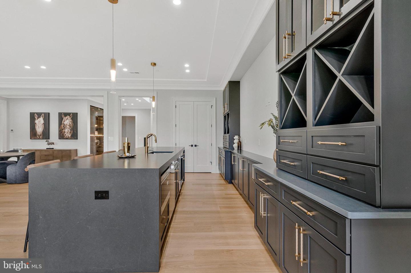 5265 CHANDLEY FARM CIR, CENTREVILLE, Virginia 20120, 6 Bedrooms Bedrooms, ,7 BathroomsBathrooms,Residential,For sale,5265 CHANDLEY FARM CIR,VAFX2267630 MLS # VAFX2267630