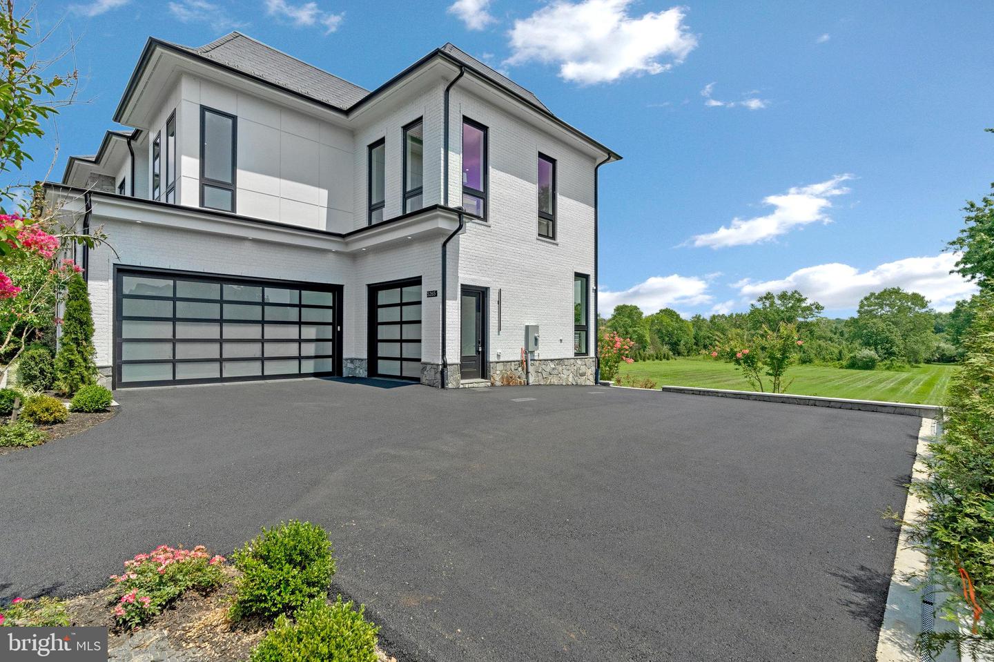 5265 CHANDLEY FARM CIR, CENTREVILLE, Virginia 20120, 6 Bedrooms Bedrooms, ,7 BathroomsBathrooms,Residential,For sale,5265 CHANDLEY FARM CIR,VAFX2267630 MLS # VAFX2267630