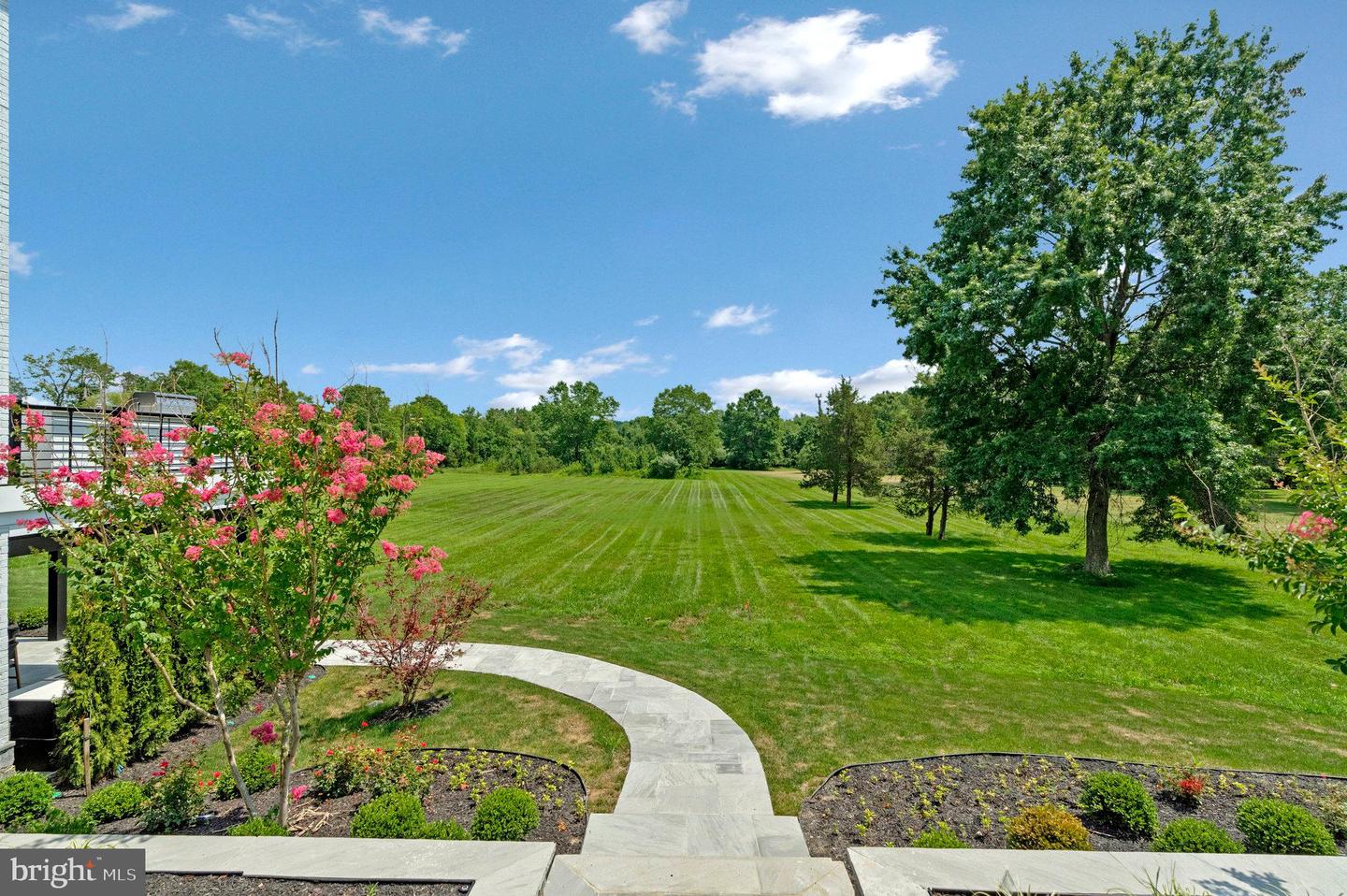 5265 CHANDLEY FARM CIR, CENTREVILLE, Virginia 20120, 6 Bedrooms Bedrooms, ,7 BathroomsBathrooms,Residential,For sale,5265 CHANDLEY FARM CIR,VAFX2267630 MLS # VAFX2267630