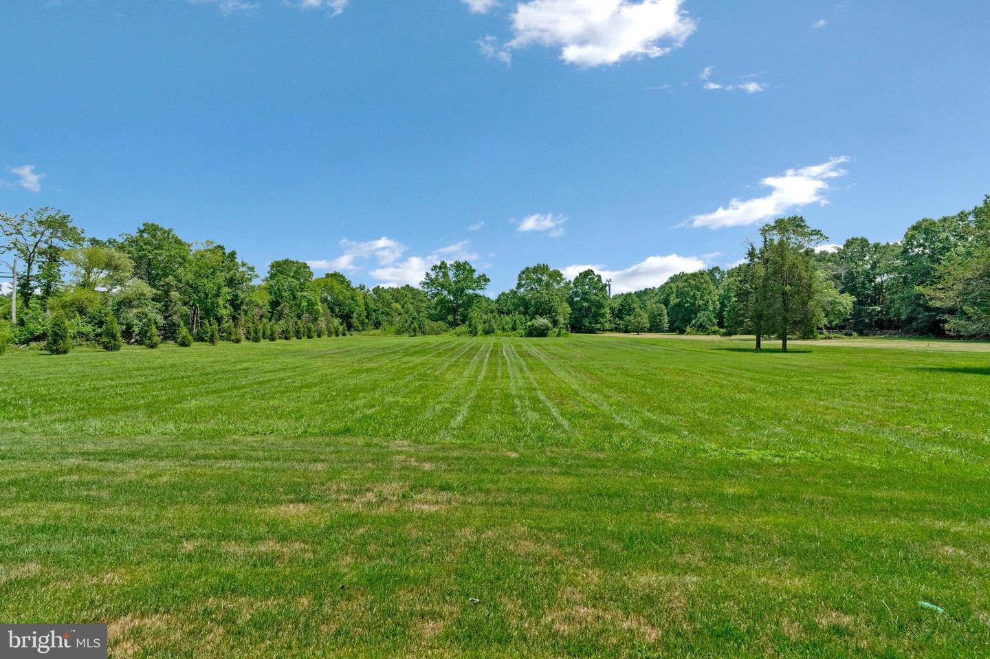 5265 CHANDLEY FARM CIR, CENTREVILLE, Virginia 20120, 6 Bedrooms Bedrooms, ,7 BathroomsBathrooms,Residential,For sale,5265 CHANDLEY FARM CIR,VAFX2267630 MLS # VAFX2267630