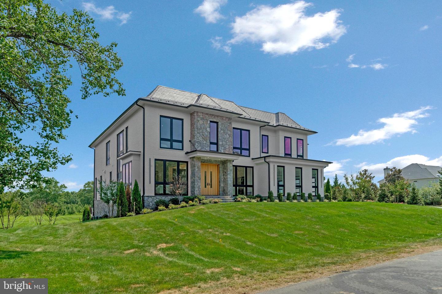 5265 CHANDLEY FARM CIR, CENTREVILLE, Virginia 20120, 6 Bedrooms Bedrooms, ,7 BathroomsBathrooms,Residential,For sale,5265 CHANDLEY FARM CIR,VAFX2267630 MLS # VAFX2267630