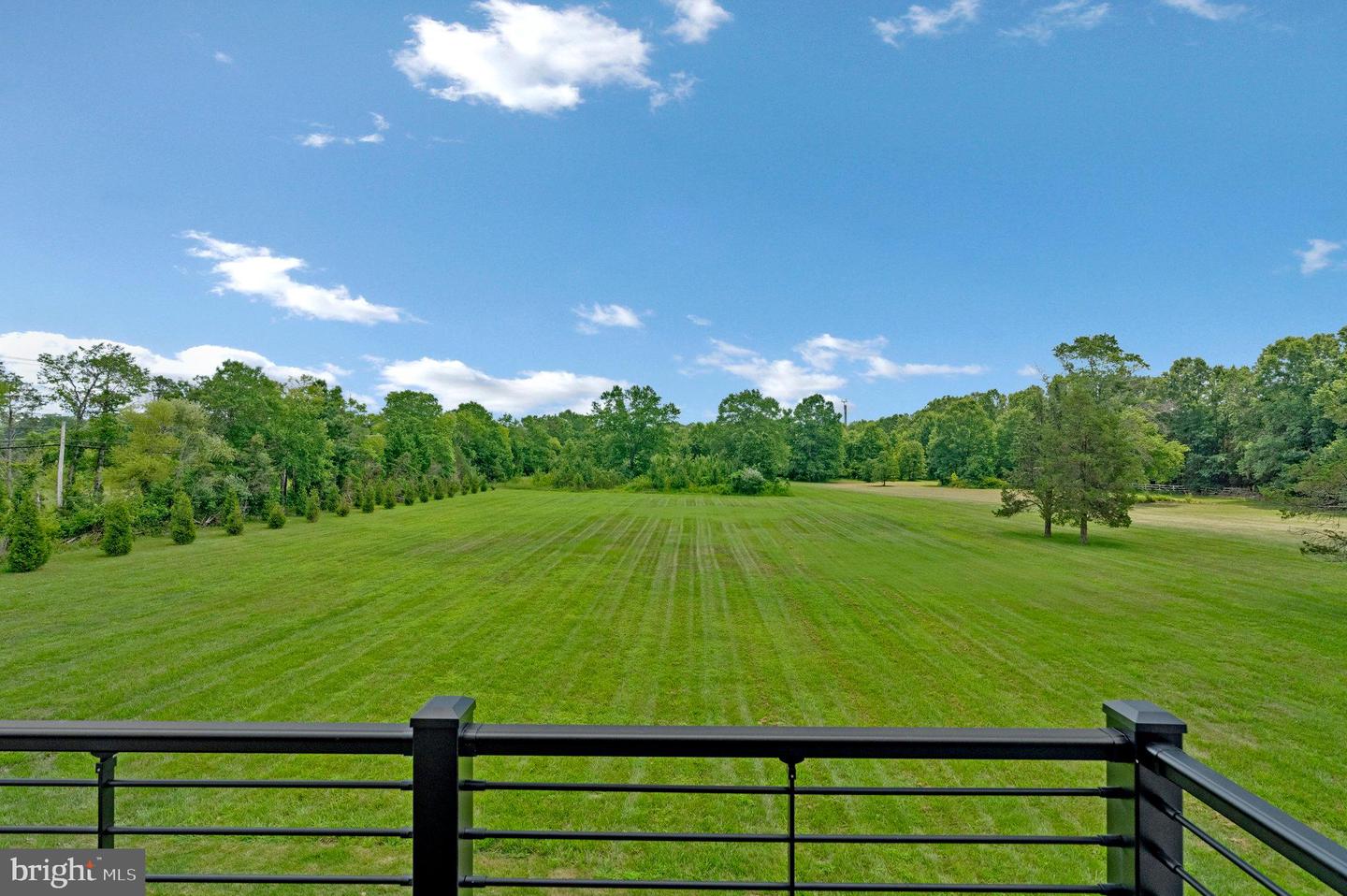 5265 CHANDLEY FARM CIR, CENTREVILLE, Virginia 20120, 6 Bedrooms Bedrooms, ,7 BathroomsBathrooms,Residential,For sale,5265 CHANDLEY FARM CIR,VAFX2267630 MLS # VAFX2267630