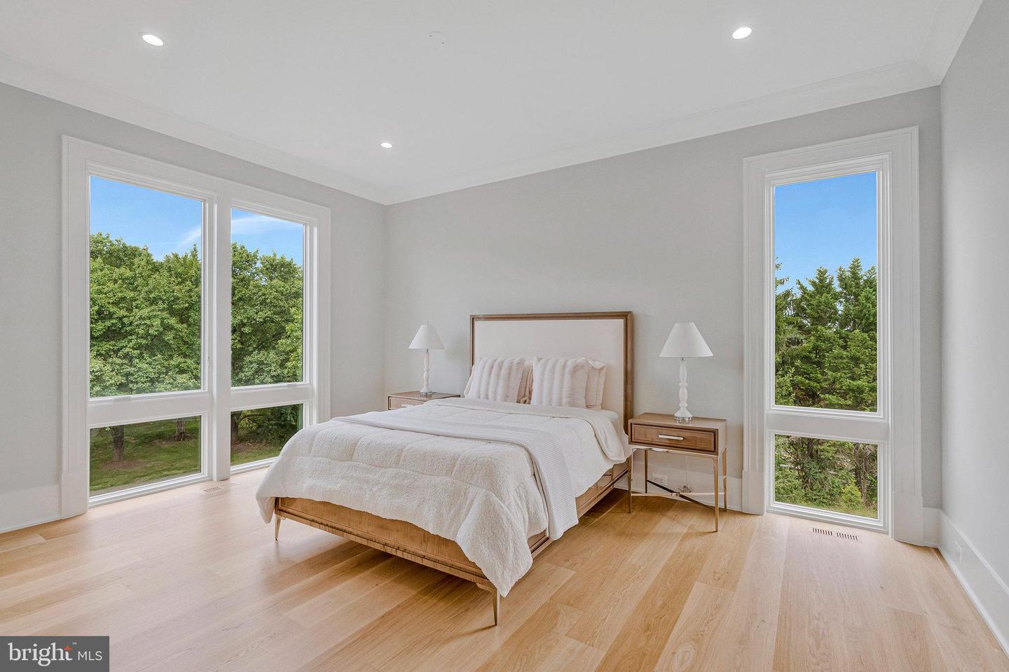 5265 CHANDLEY FARM CIR, CENTREVILLE, Virginia 20120, 6 Bedrooms Bedrooms, ,7 BathroomsBathrooms,Residential,For sale,5265 CHANDLEY FARM CIR,VAFX2267630 MLS # VAFX2267630
