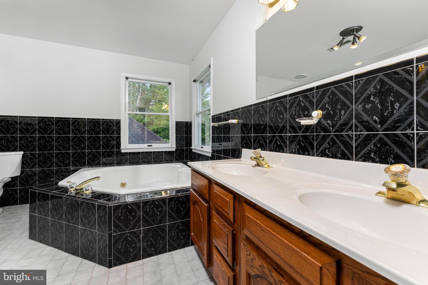 2410 JAMES MADISON HWY, HAYMARKET, Virginia 20169, 4 Bedrooms Bedrooms, ,2 BathroomsBathrooms,Residential,For sale,2410 JAMES MADISON HWY,VAPW2104194 MLS # VAPW2104194