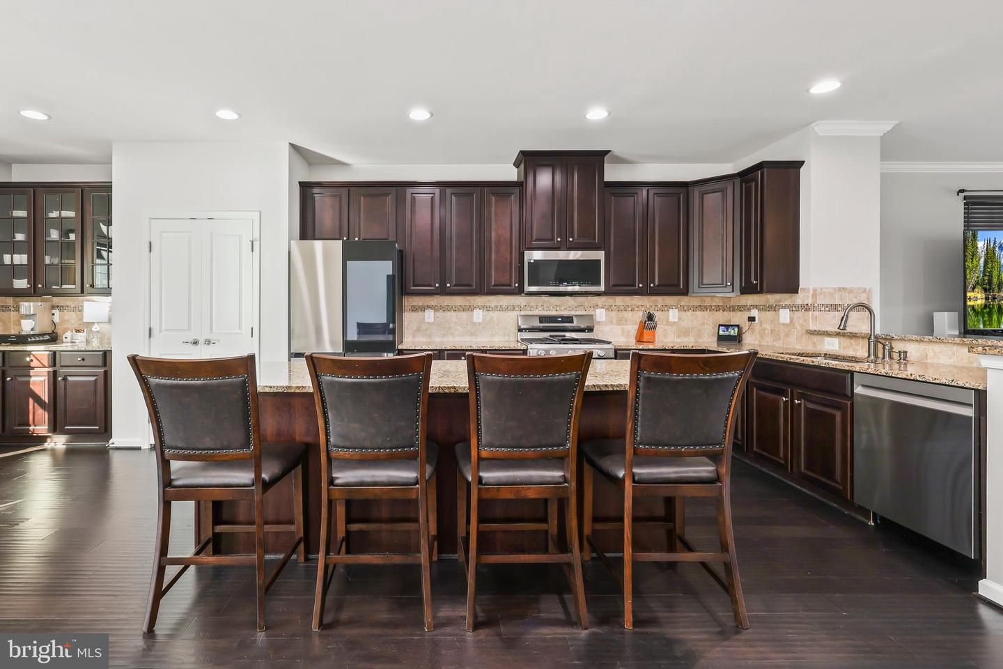 25705 CLAIRMONT MANOR SQ, ALDIE, Virginia 20105, 3 Bedrooms Bedrooms, ,2 BathroomsBathrooms,Residential,For sale,25705 CLAIRMONT MANOR SQ,VALO2107034 MLS # VALO2107034