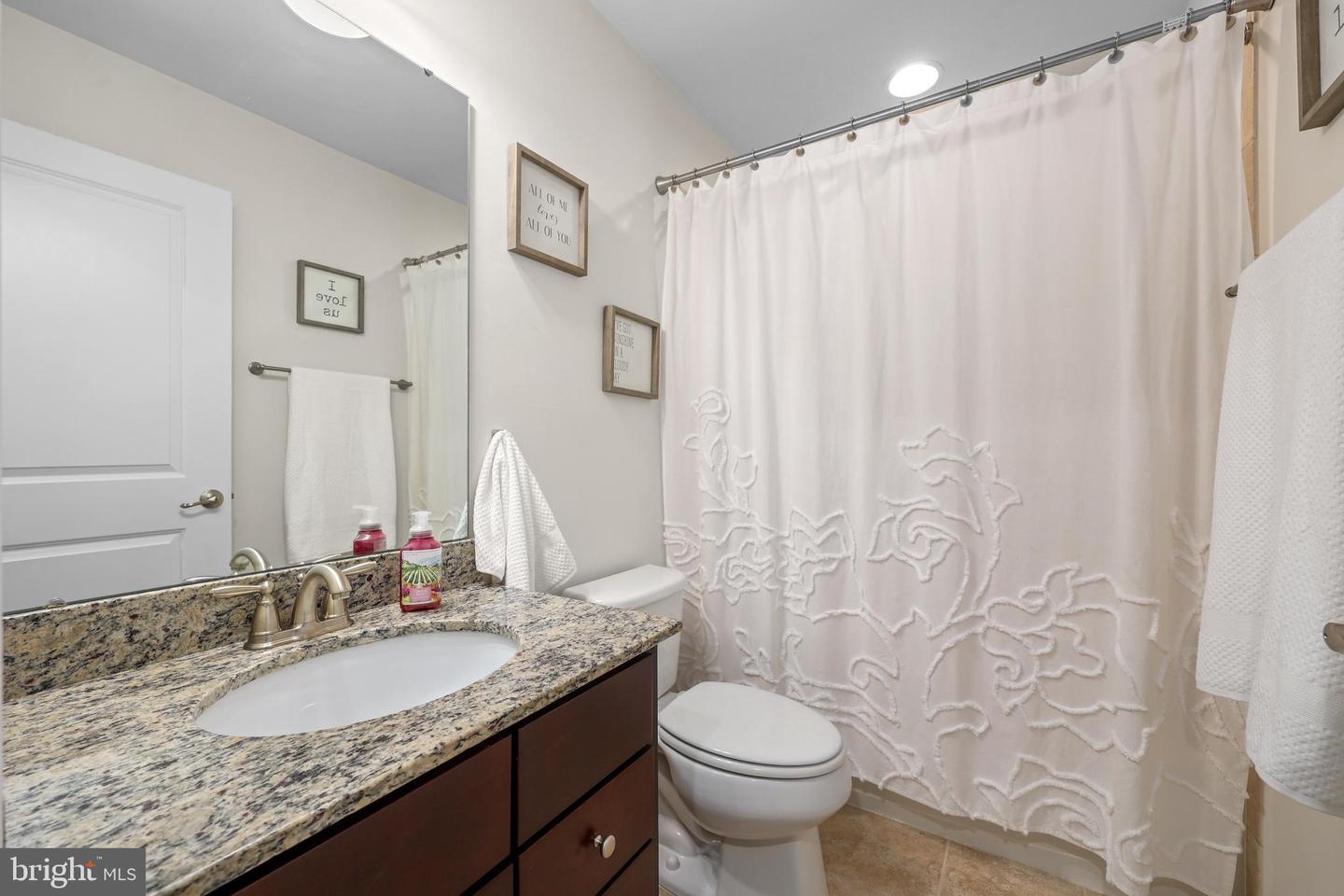 25705 CLAIRMONT MANOR SQ, ALDIE, Virginia 20105, 3 Bedrooms Bedrooms, ,2 BathroomsBathrooms,Residential,For sale,25705 CLAIRMONT MANOR SQ,VALO2107034 MLS # VALO2107034