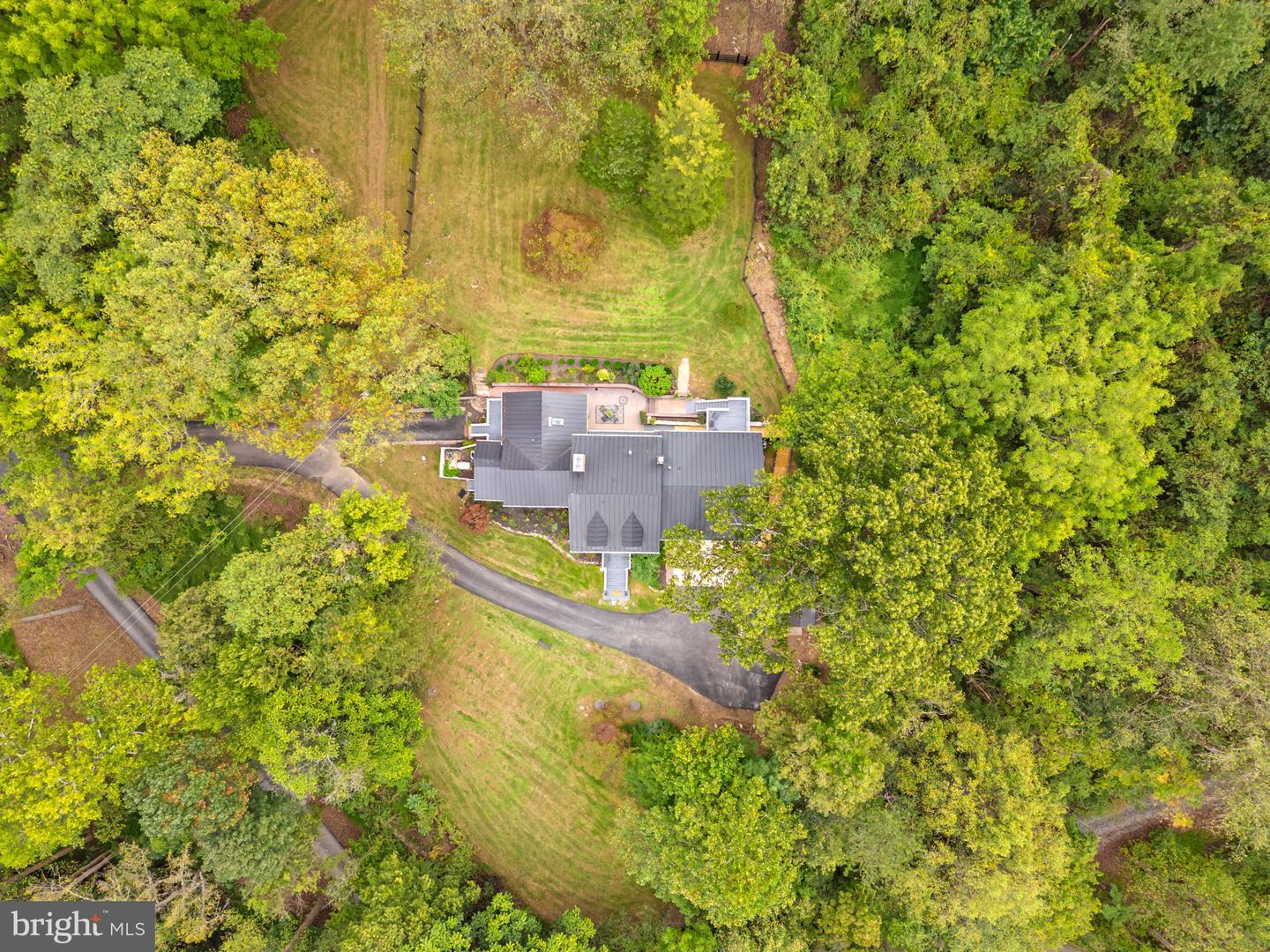 12894 FURNACE MOUNTAIN RD, LOVETTSVILLE, Virginia 20180, 3 Rooms Rooms,Residential,For sale,12894 FURNACE MOUNTAIN RD,VALO2107122 MLS # VALO2107122