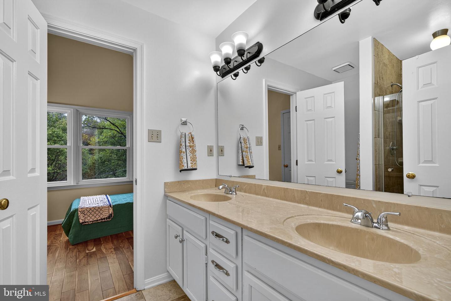 12894 FURNACE MOUNTAIN RD, LOVETTSVILLE, Virginia 20180, 3 Rooms Rooms,Residential,For sale,12894 FURNACE MOUNTAIN RD,VALO2107122 MLS # VALO2107122