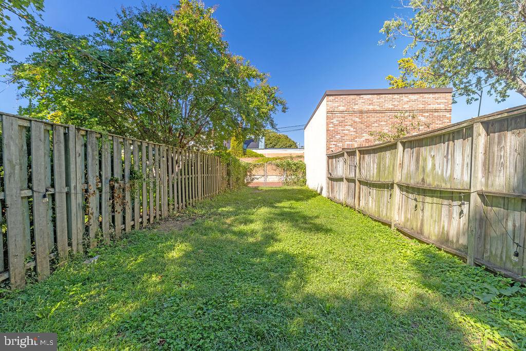 1236 D ST SE, WASHINGTON, District Of Columbia 20003, 2 Bedrooms Bedrooms, ,1 BathroomBathrooms,Residential,For sale,1236 D ST SE,DCDC2223038 MLS # DCDC2223038